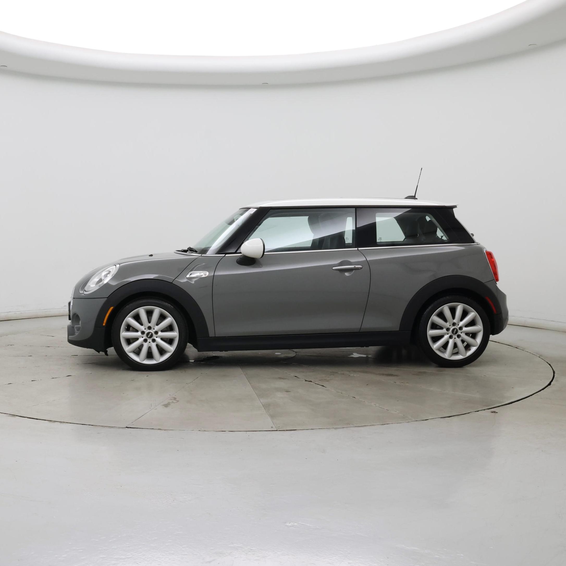Thumbnail: 2018 MINI Cooper Hardtop - 3