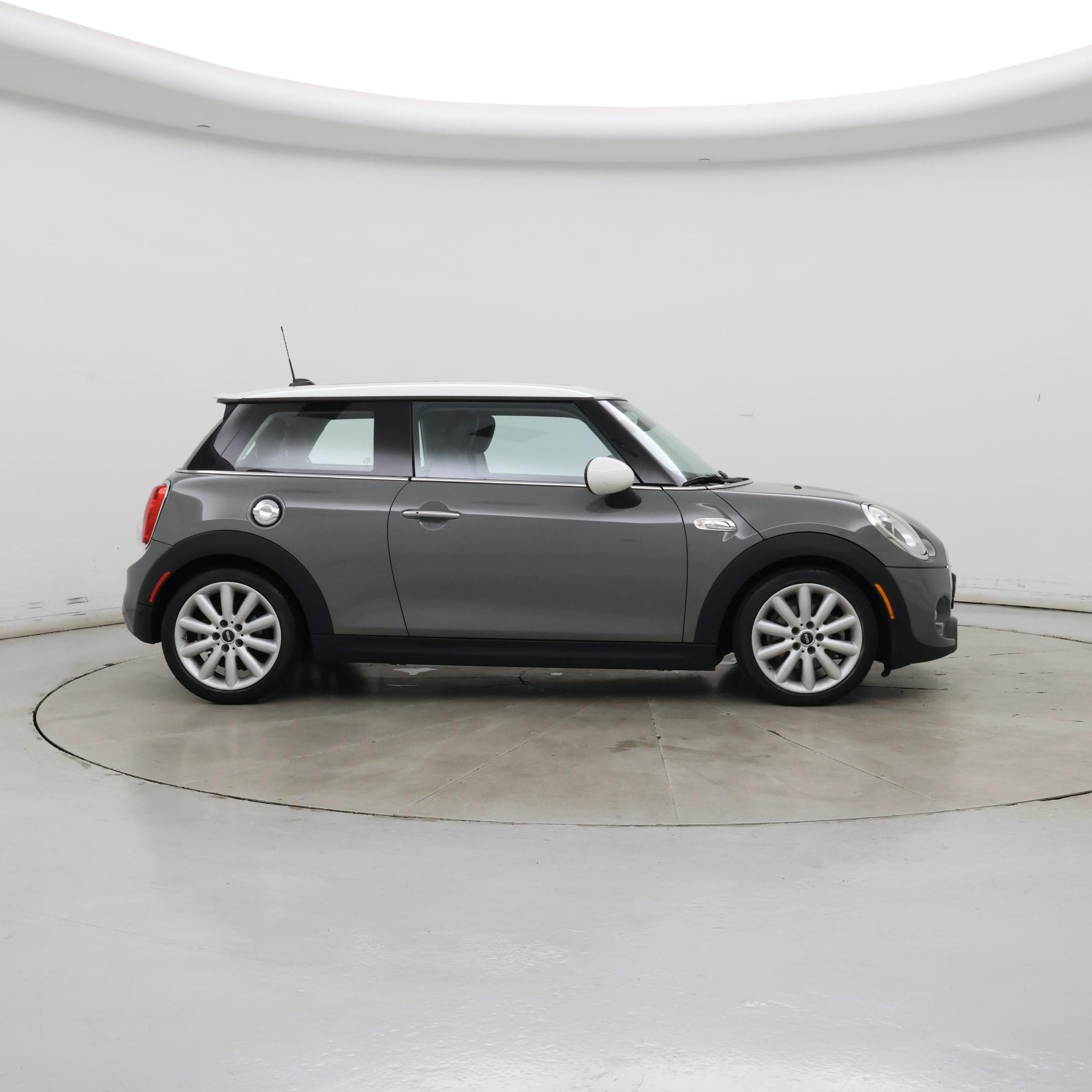 Thumbnail: 2018 MINI Cooper Hardtop - 7
