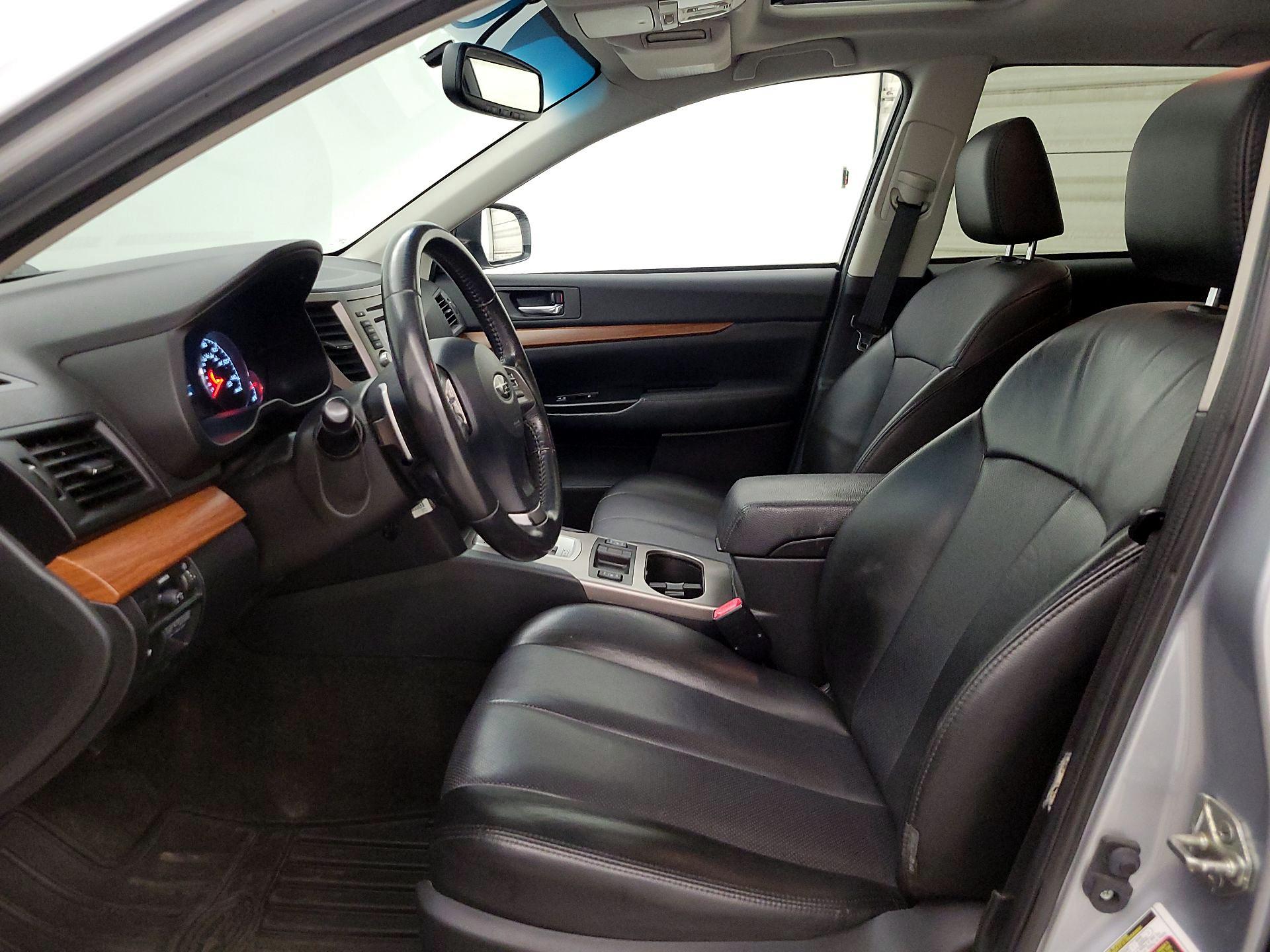 Thumbnail: 2013 Subaru Outback - 11