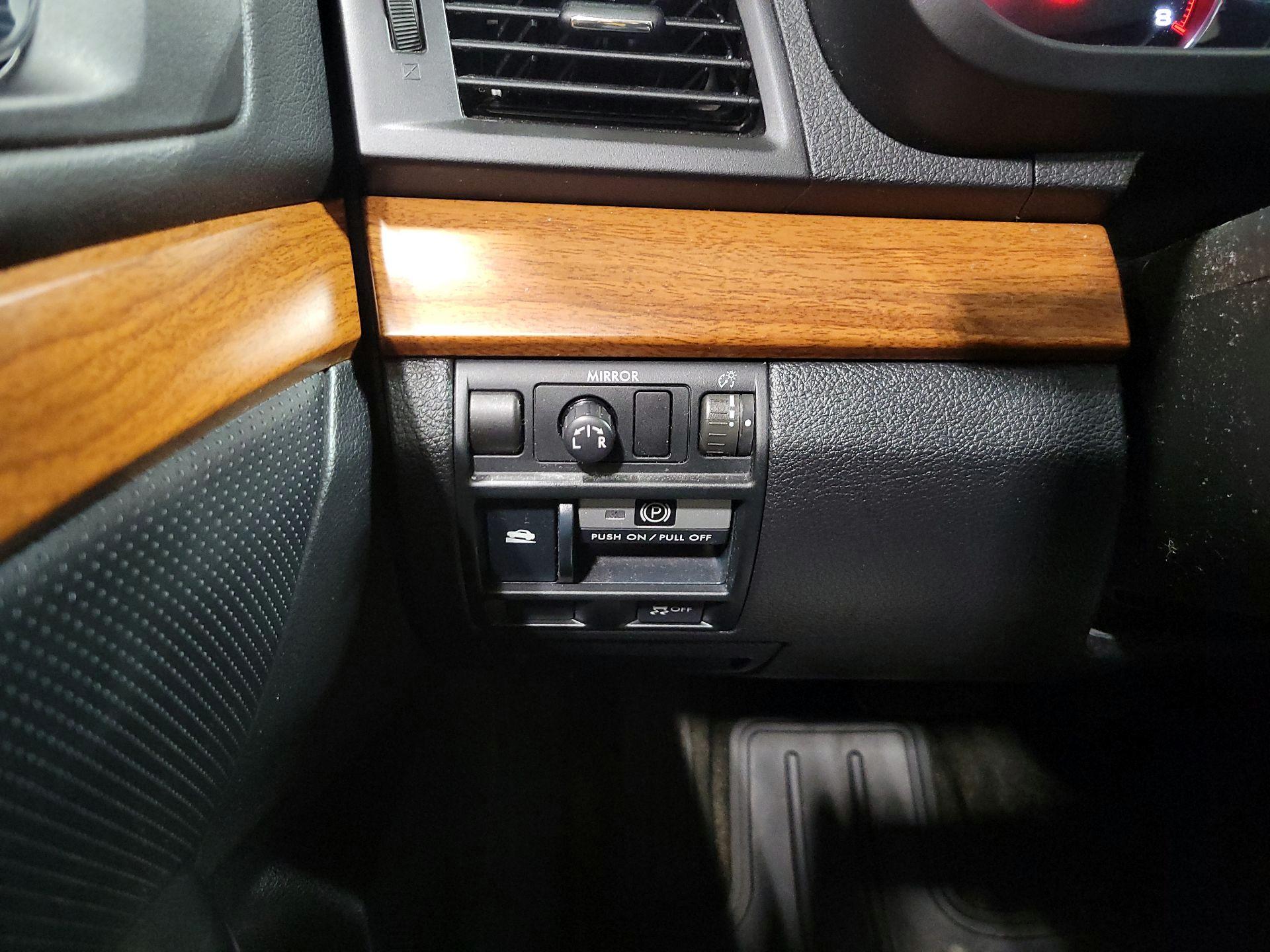 Thumbnail: 2013 Subaru Outback - 13
