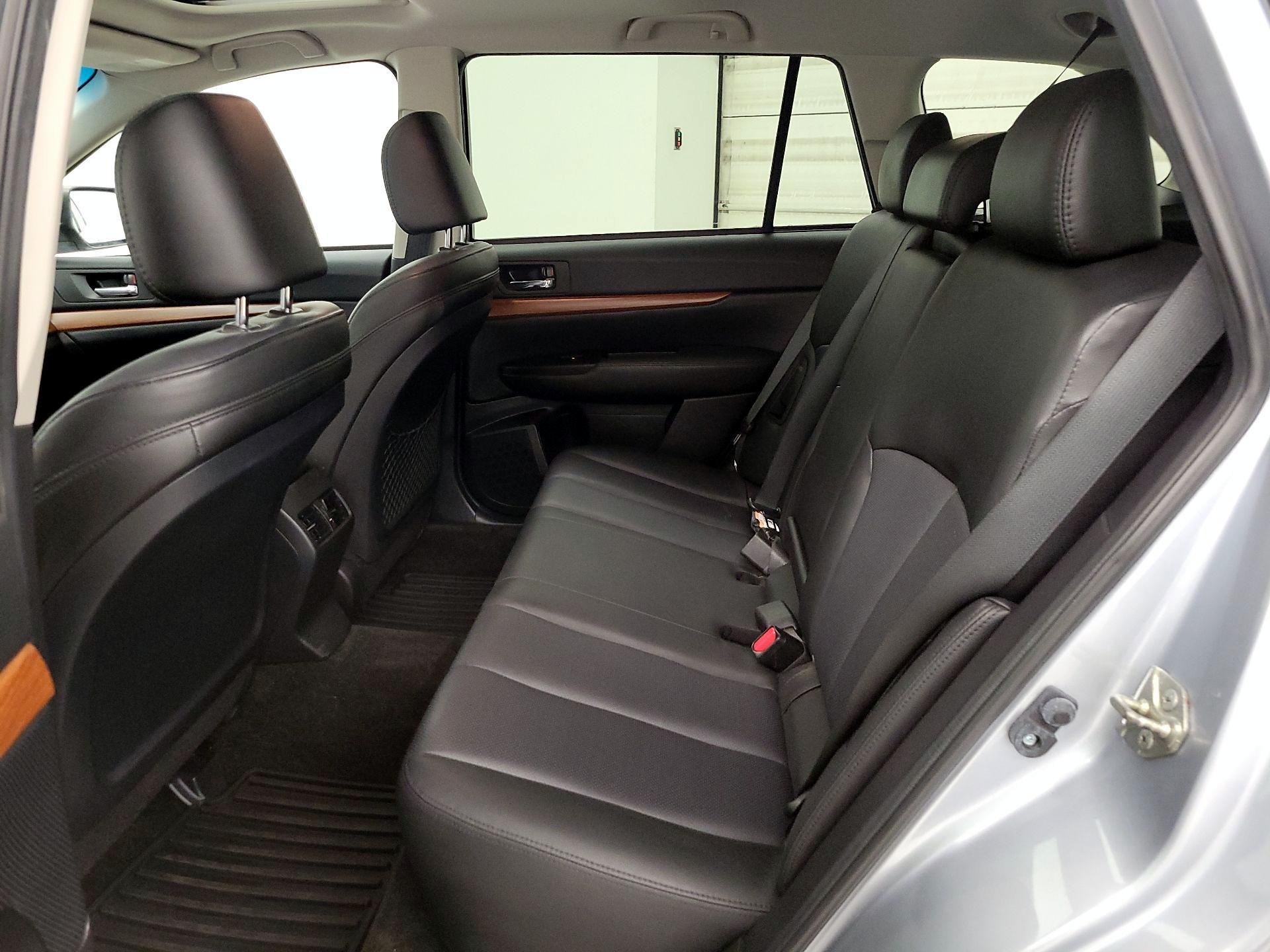 Thumbnail: 2013 Subaru Outback - 18