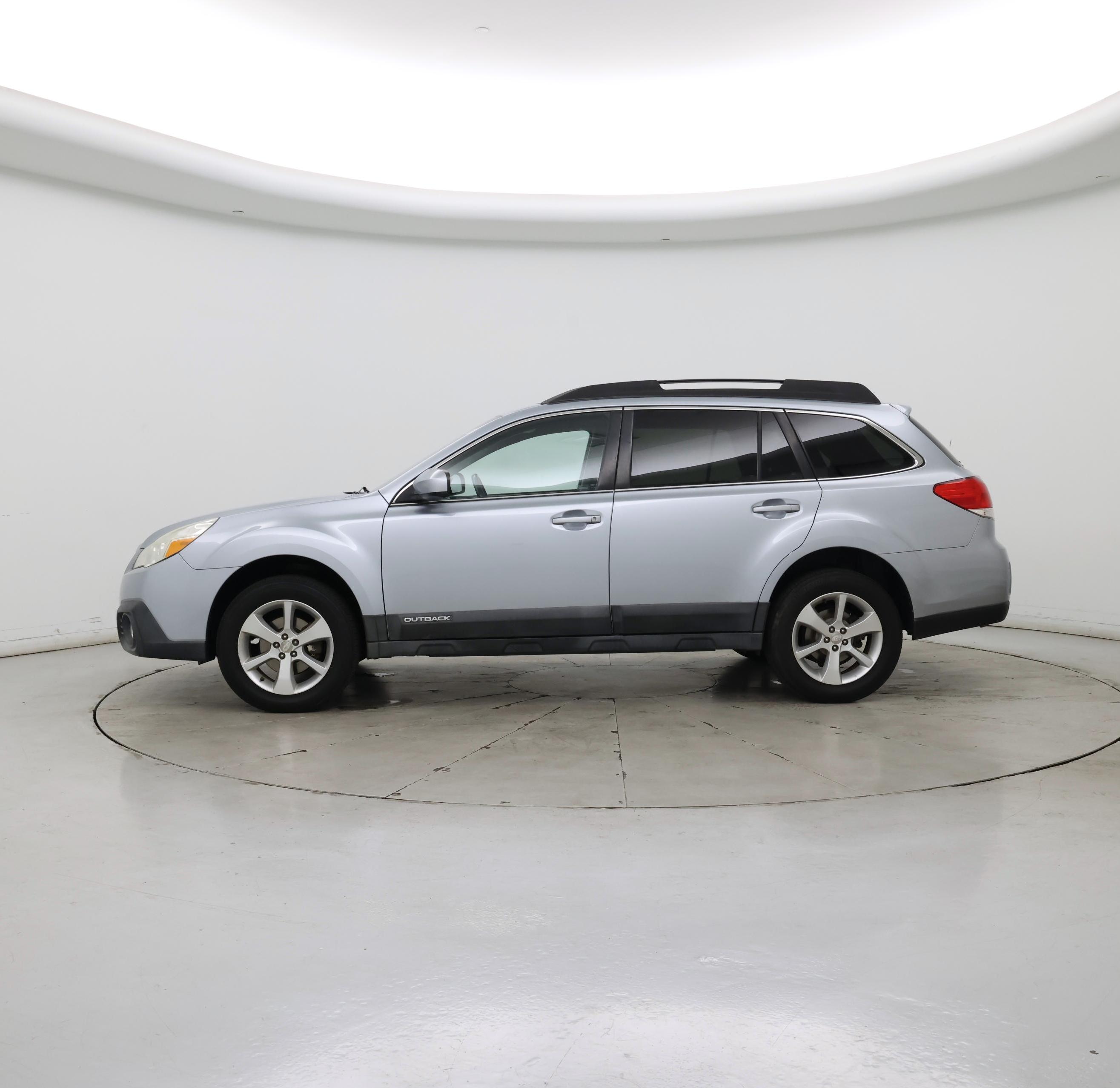 Thumbnail: 2013 Subaru Outback - 3
