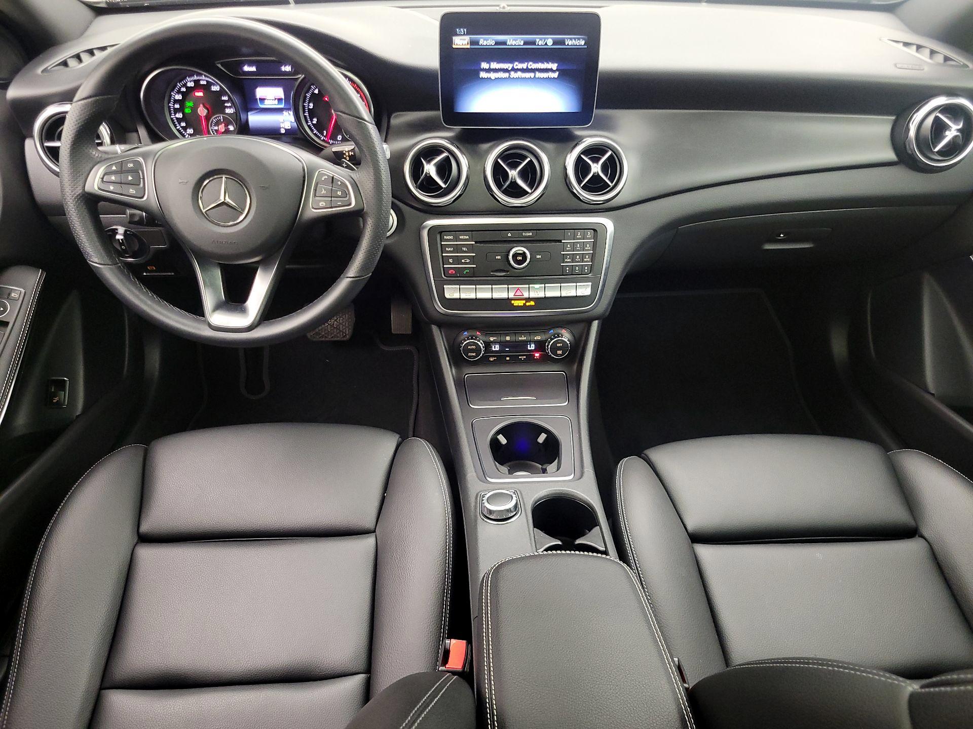 Thumbnail: 2019 Mercedes-Benz GLA - 9