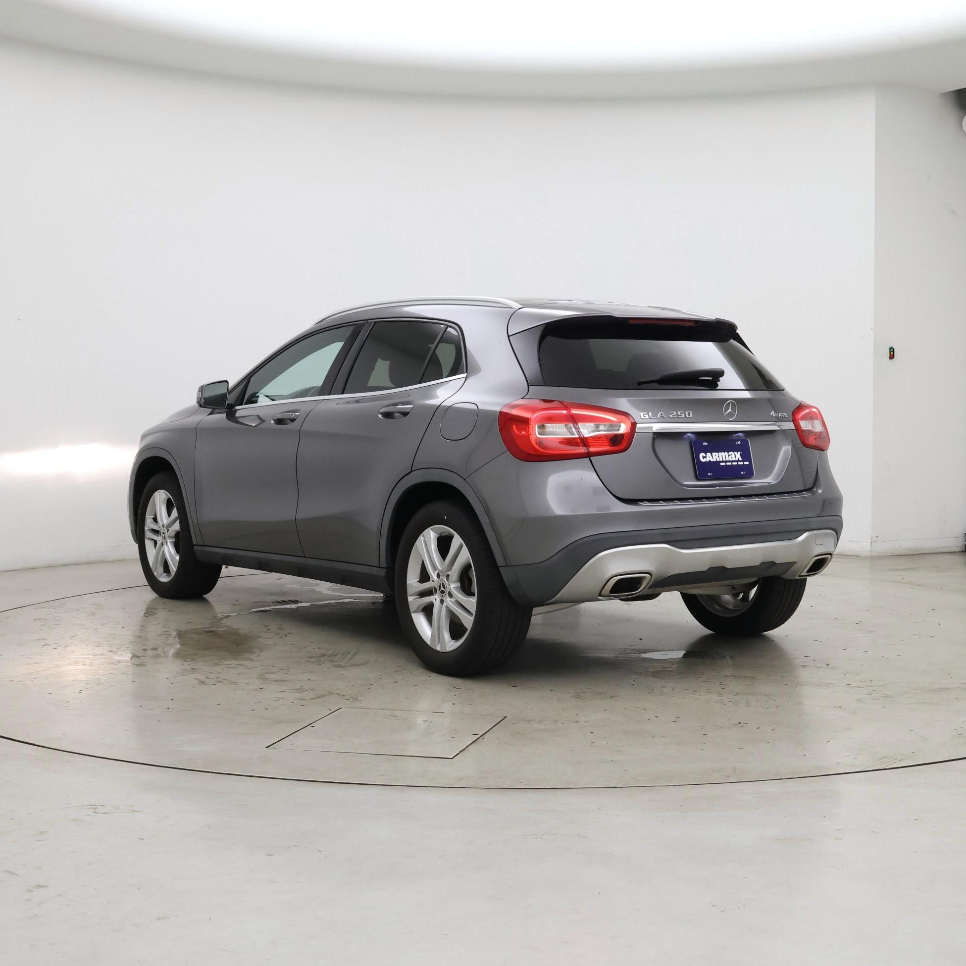 Thumbnail: 2019 Mercedes-Benz GLA - 2