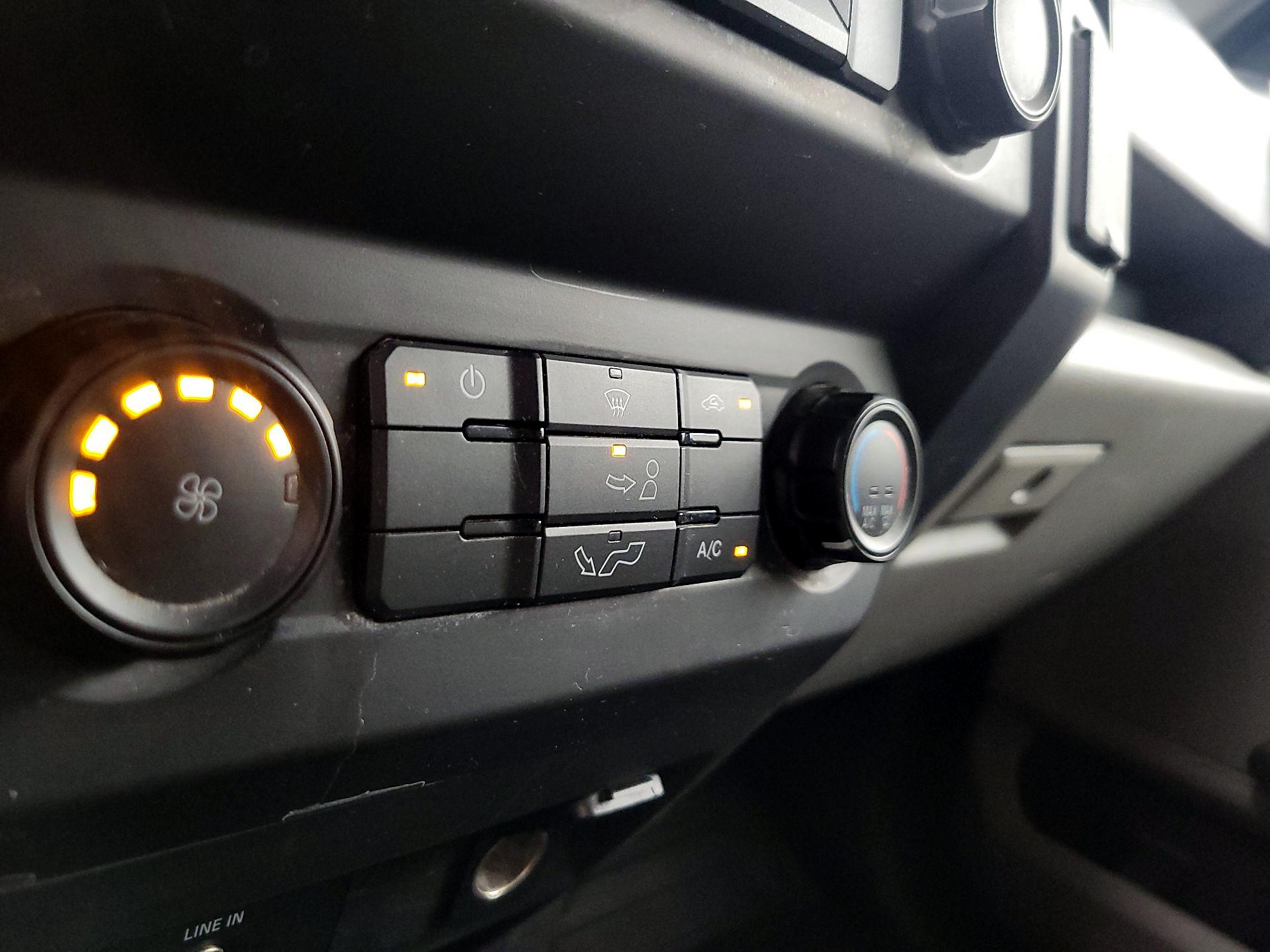 Thumbnail: 2016 Ford F-150 - 15