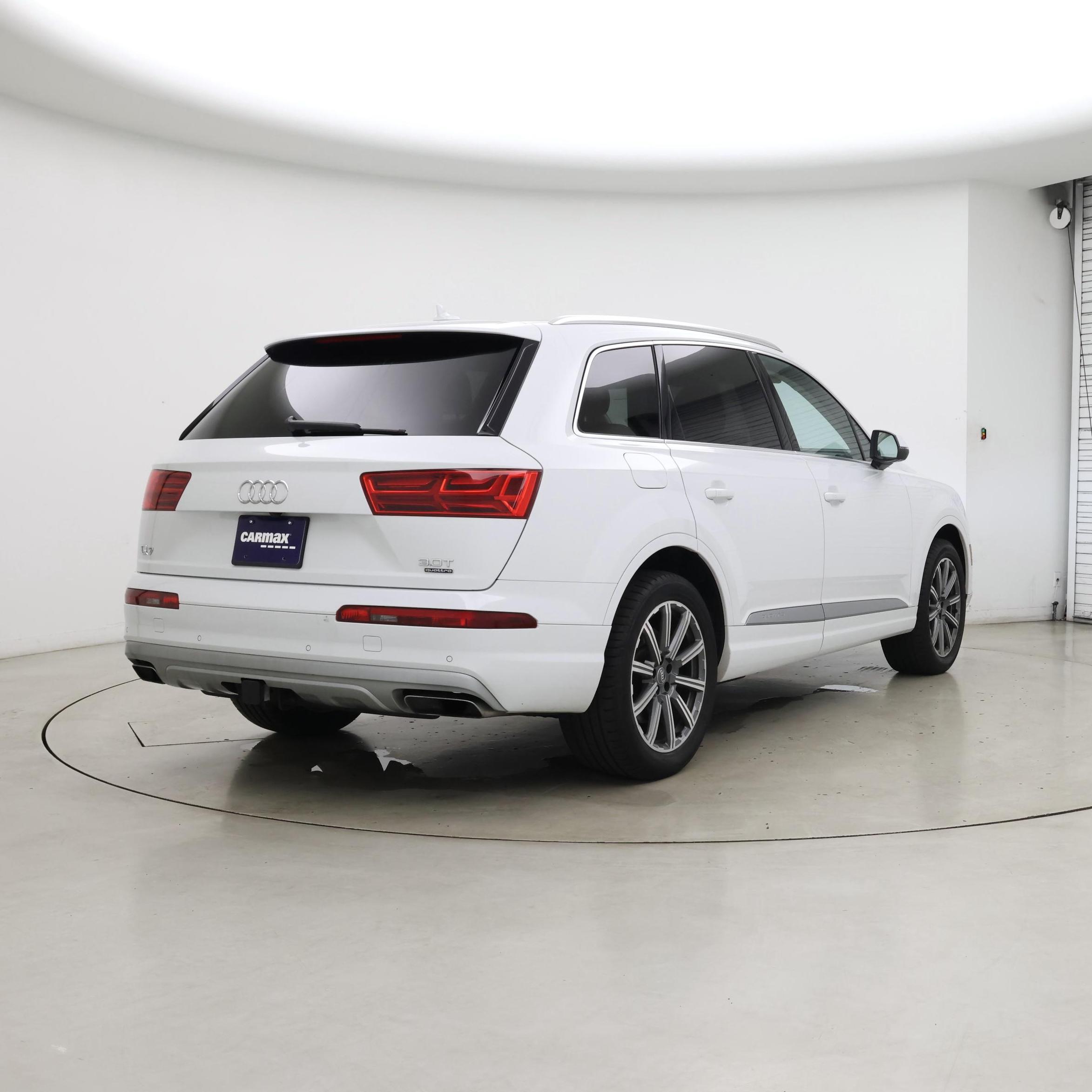 Thumbnail: 2017 Audi Q7 - 8