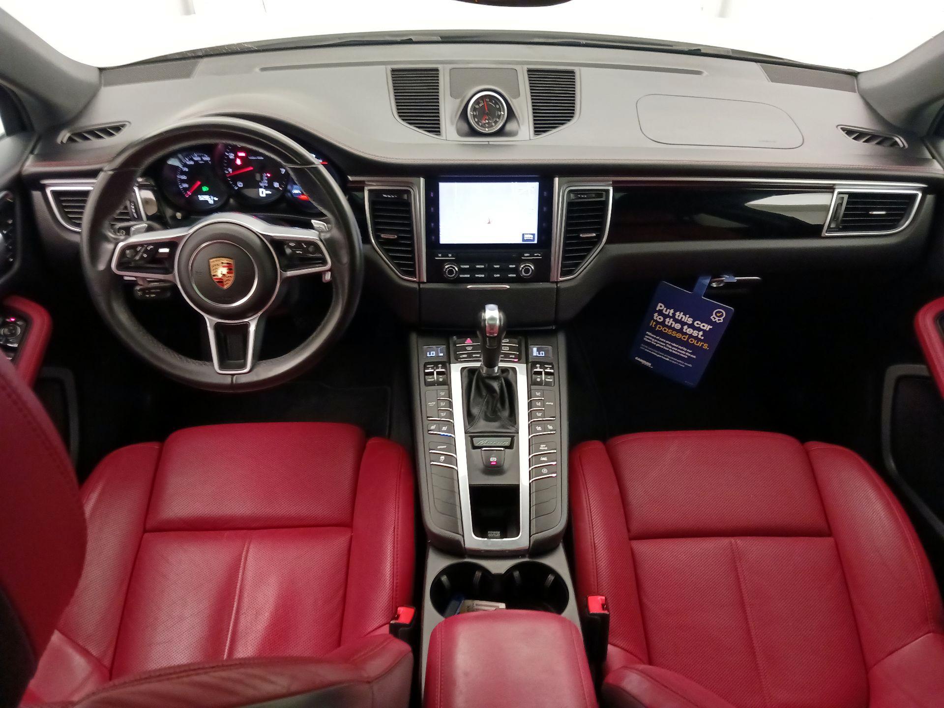 Thumbnail: 2018 Porsche Macan - 9