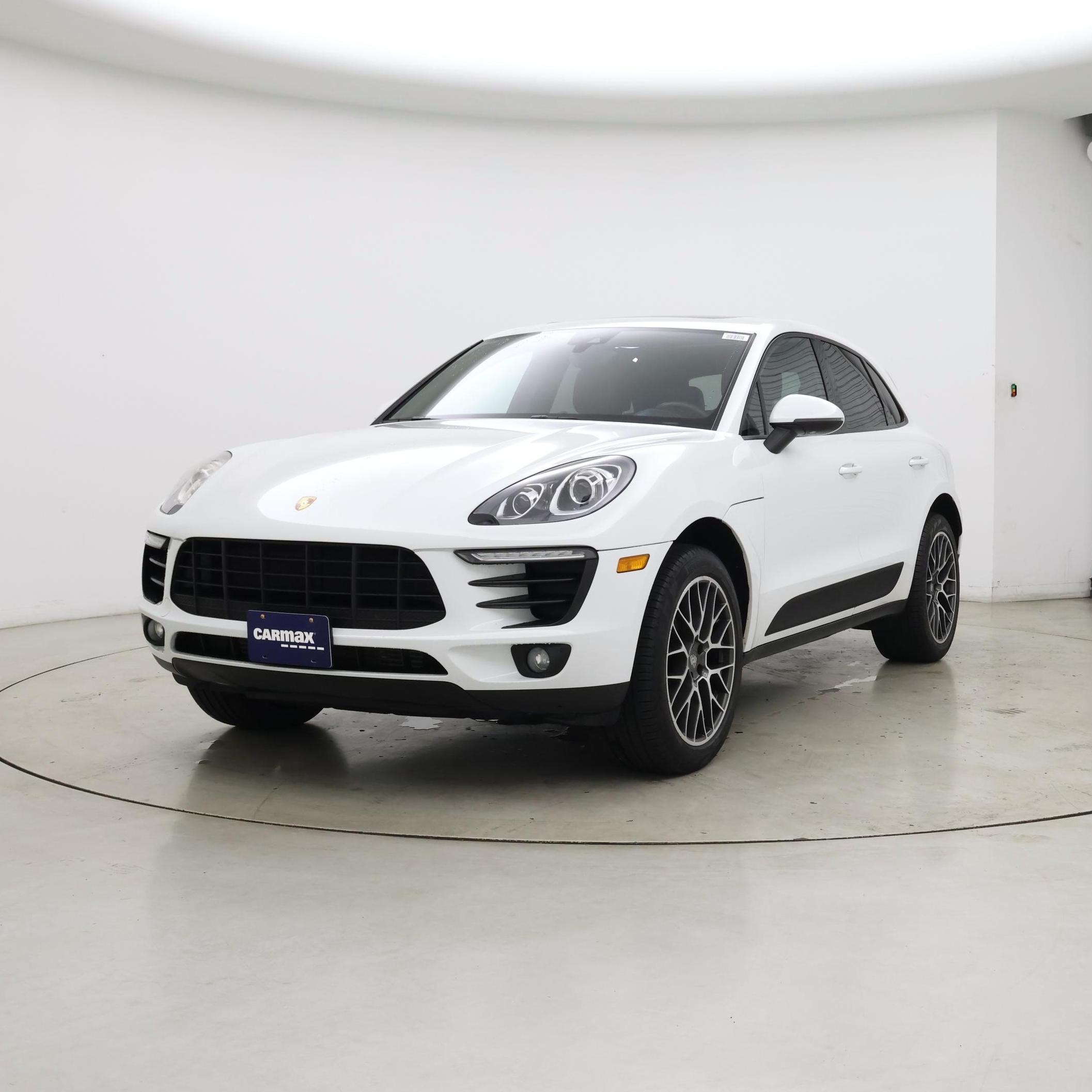 Thumbnail: 2018 Porsche Macan - 4