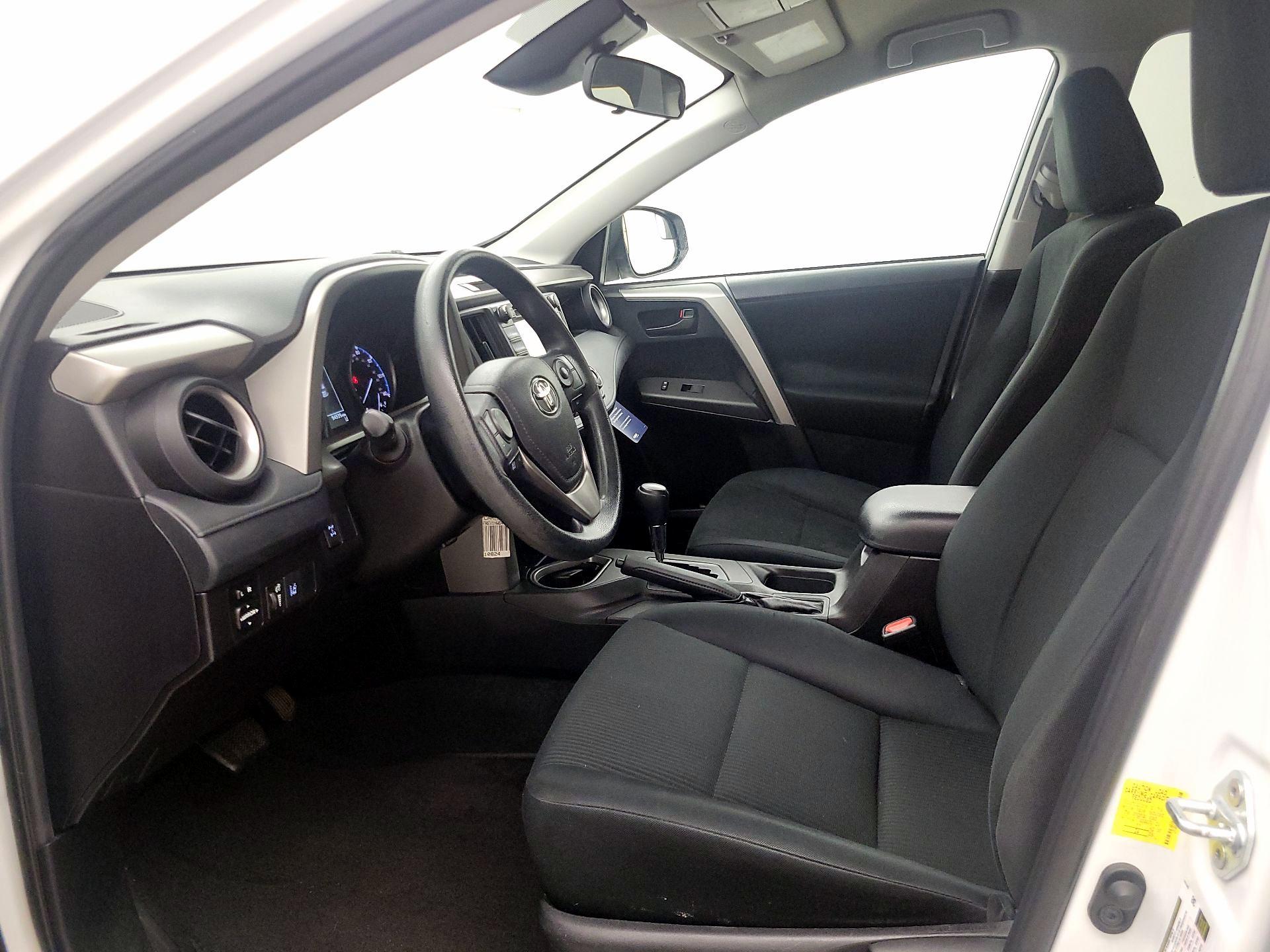 Thumbnail: 2017 Toyota RAV4 - 11