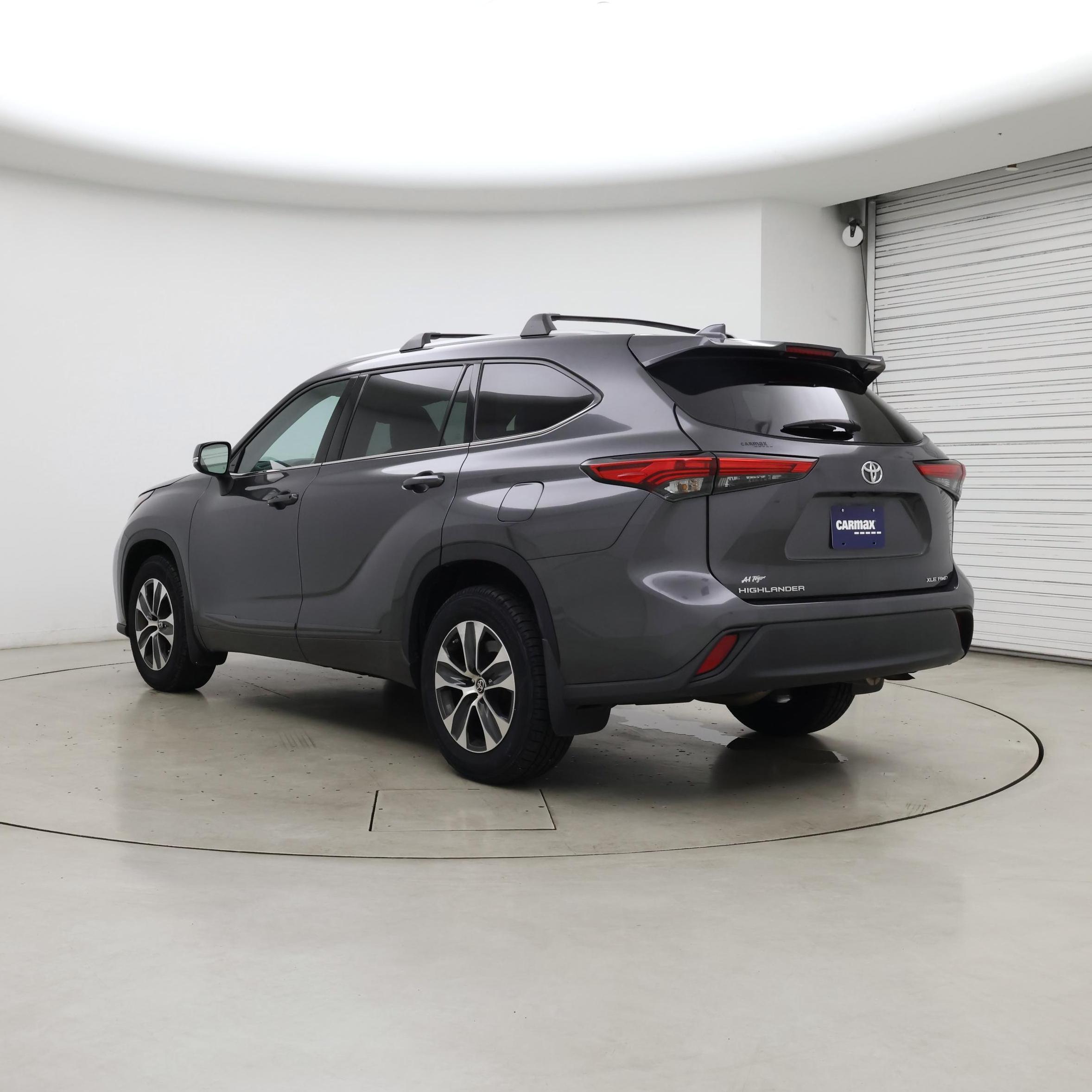 Thumbnail: 2022 Toyota Highlander - 2