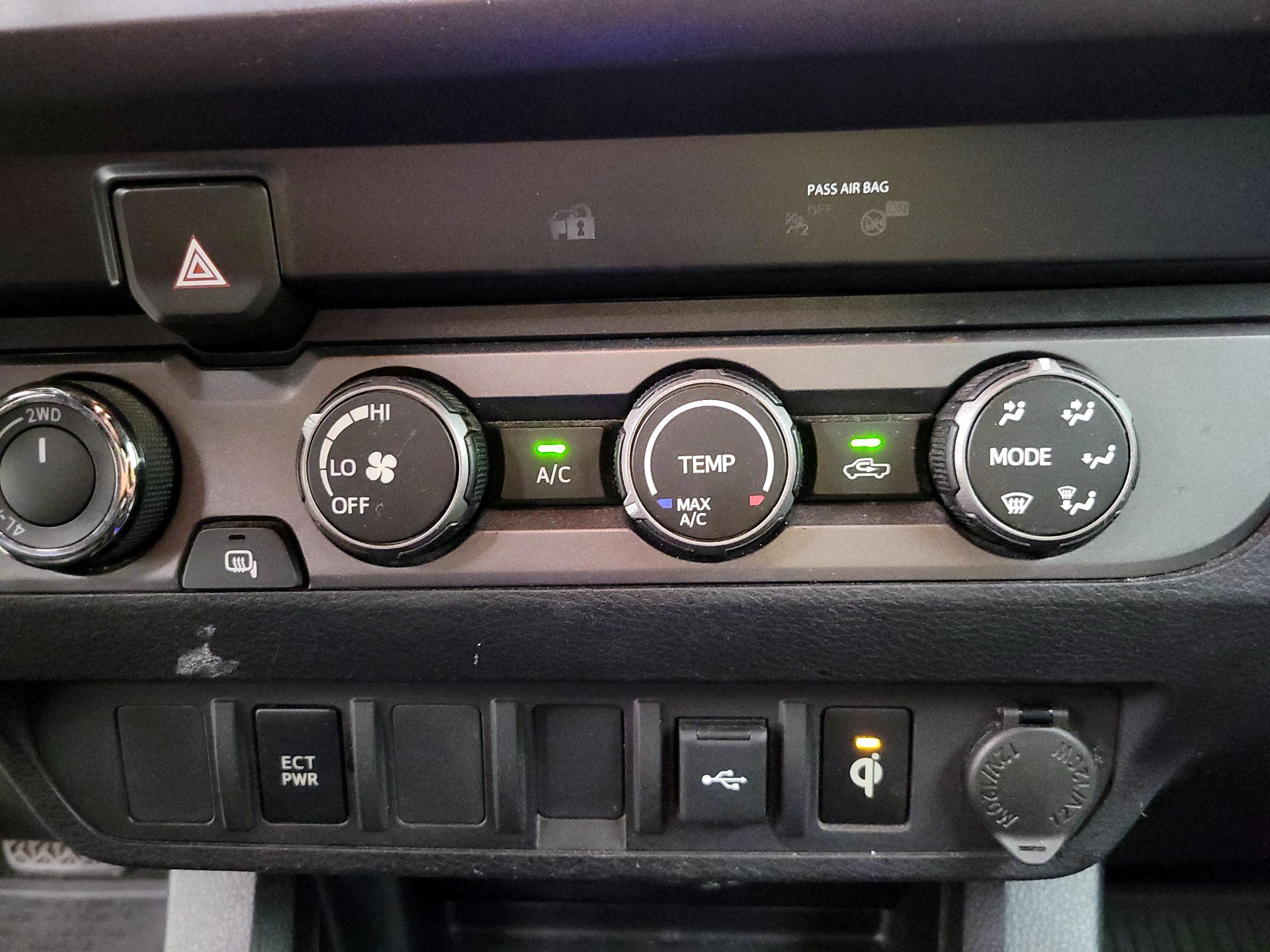 Thumbnail: 2020 Toyota Tacoma - 16