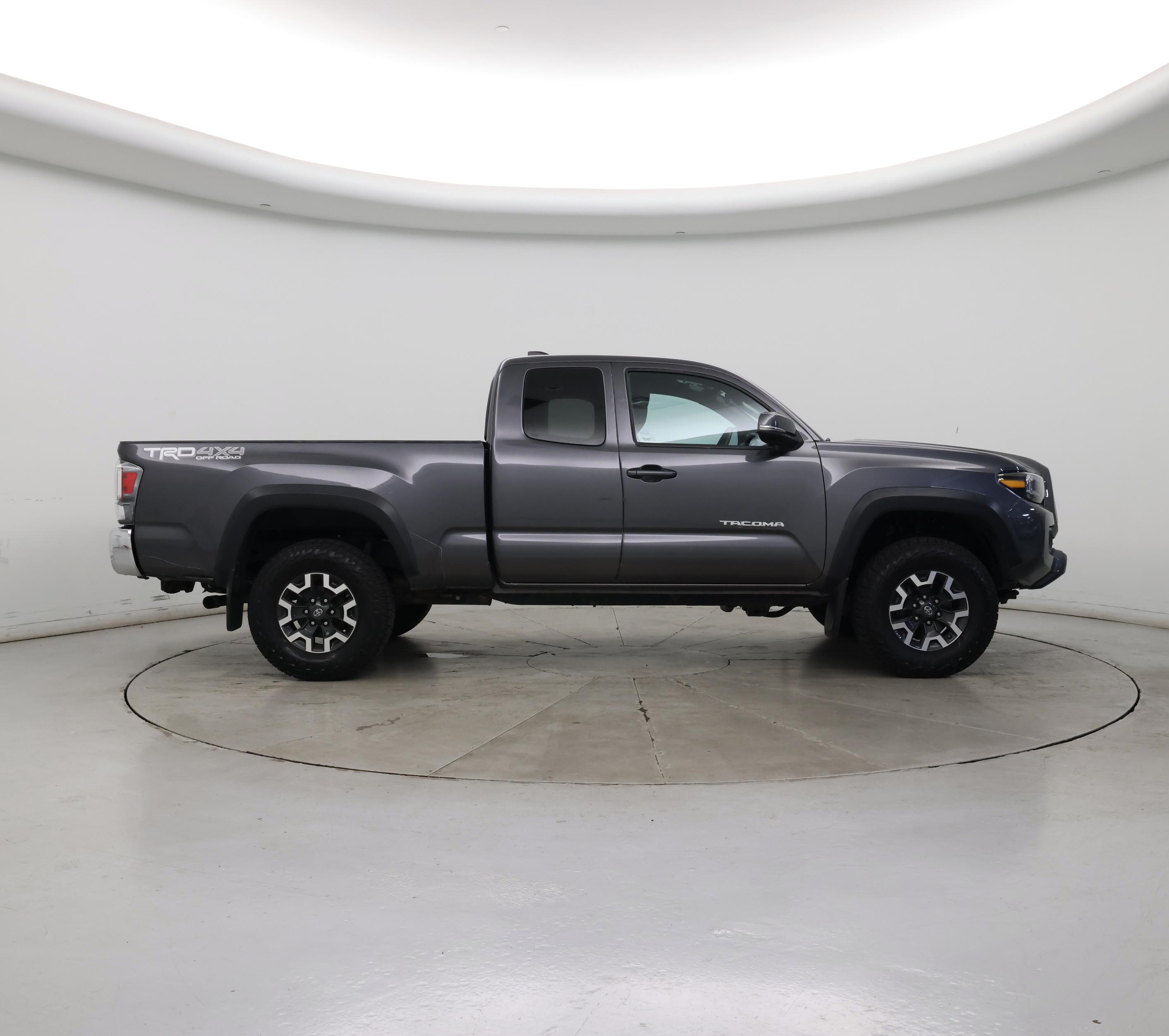 Thumbnail: 2020 Toyota Tacoma - 7