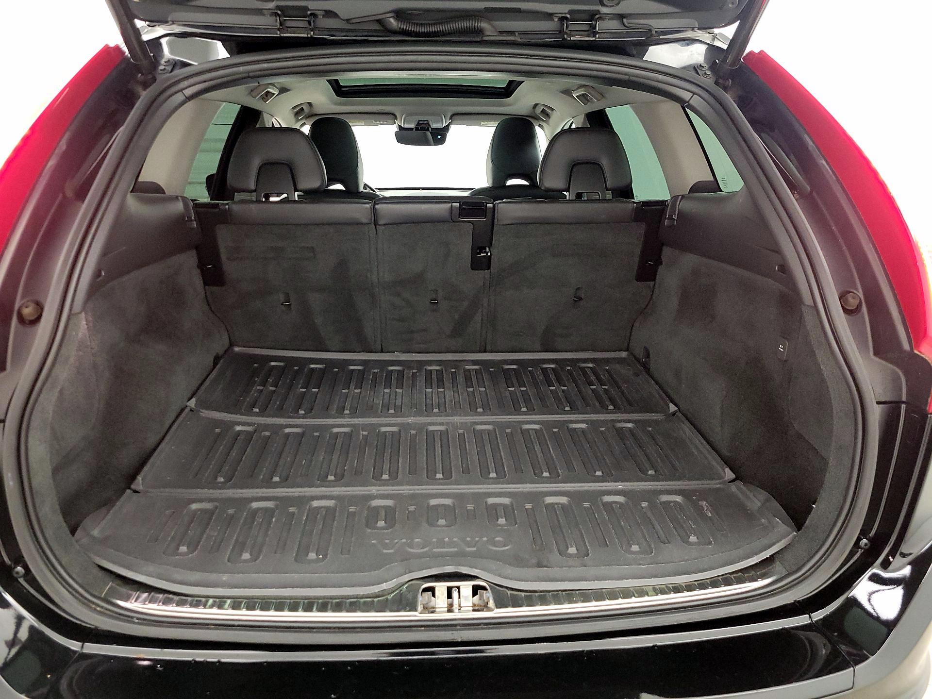 Thumbnail: 2015 Volvo XC60 - 20