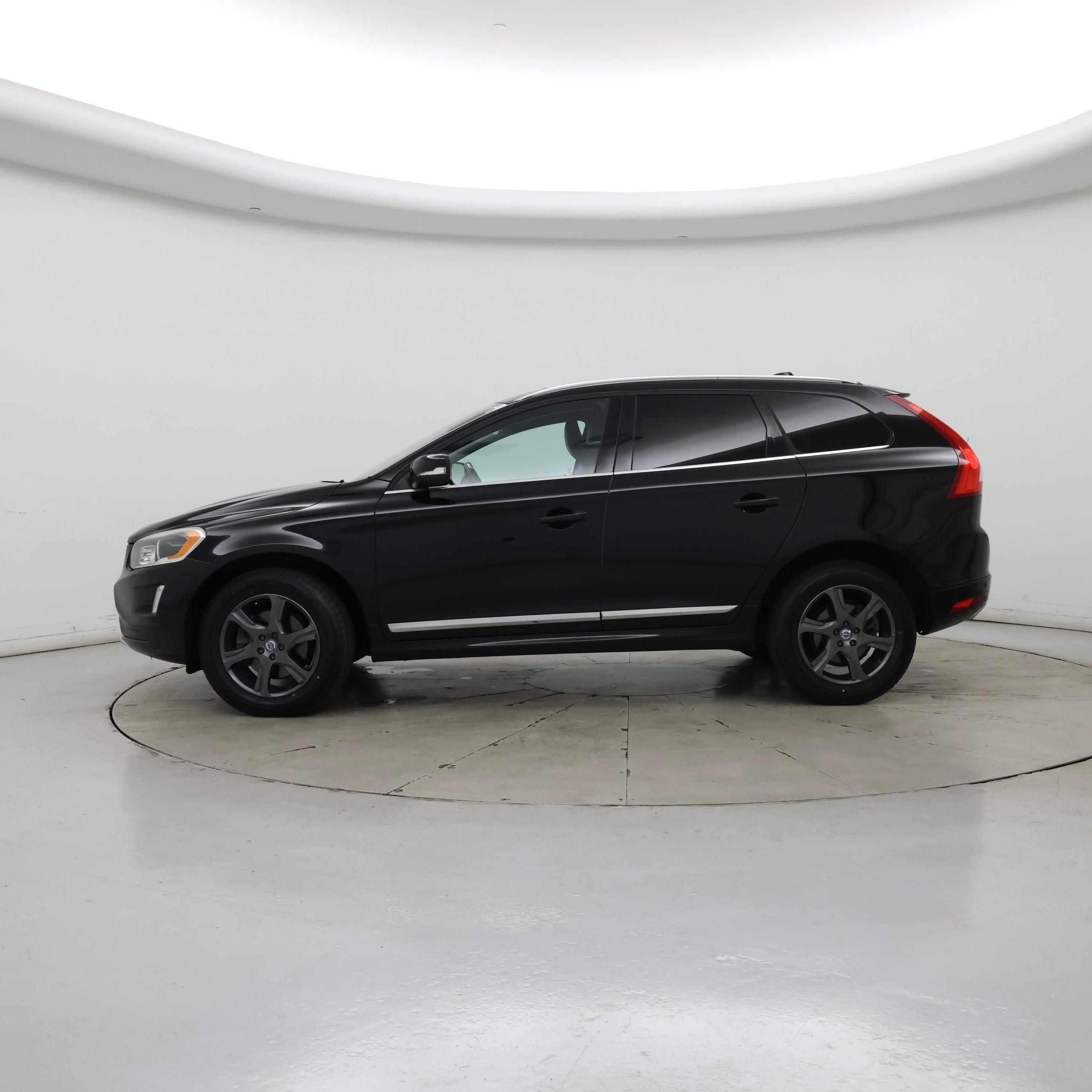 Thumbnail: 2015 Volvo XC60 - 3