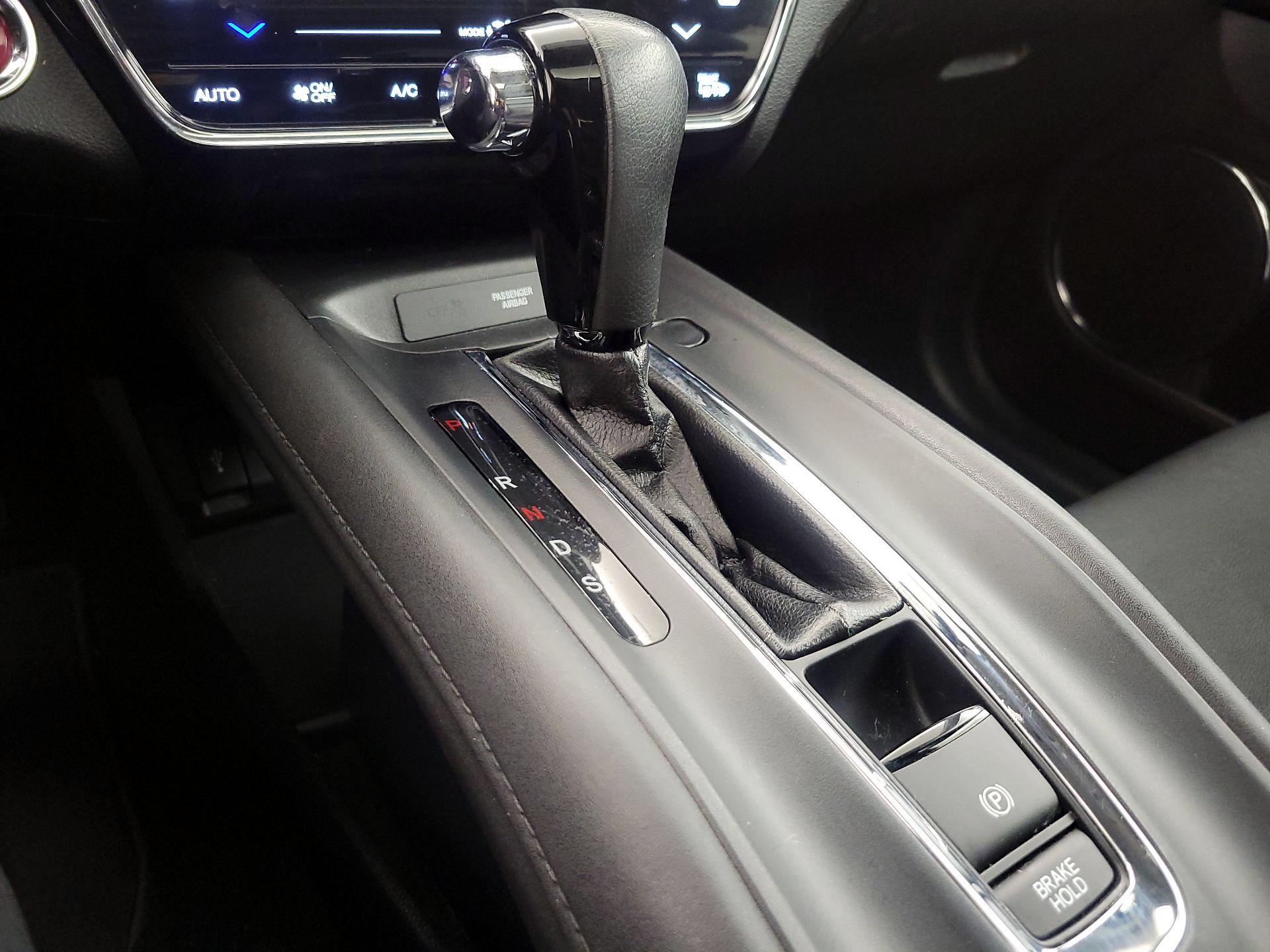 Thumbnail: 2017 Honda HR-V - 18