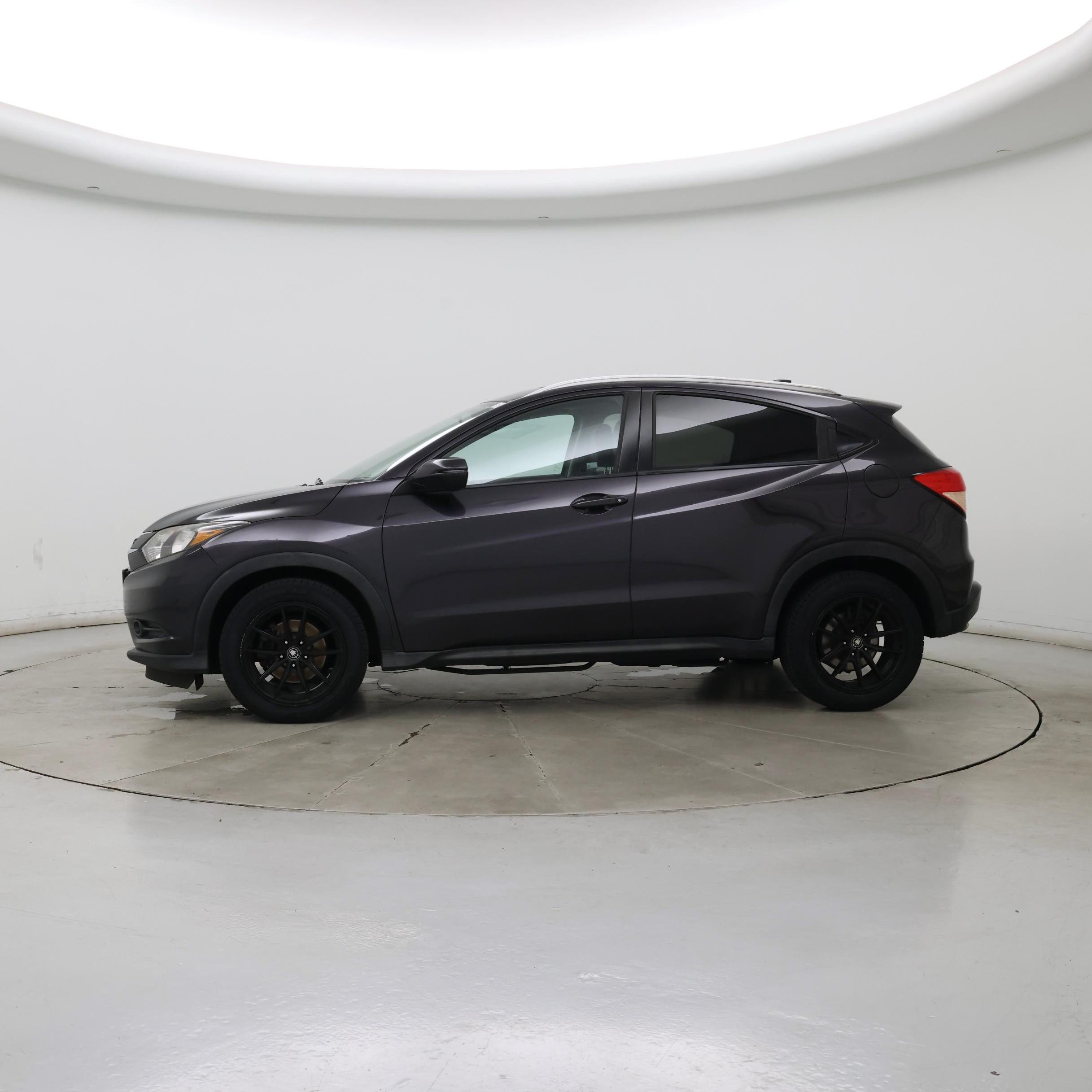 Thumbnail: 2017 Honda HR-V - 3