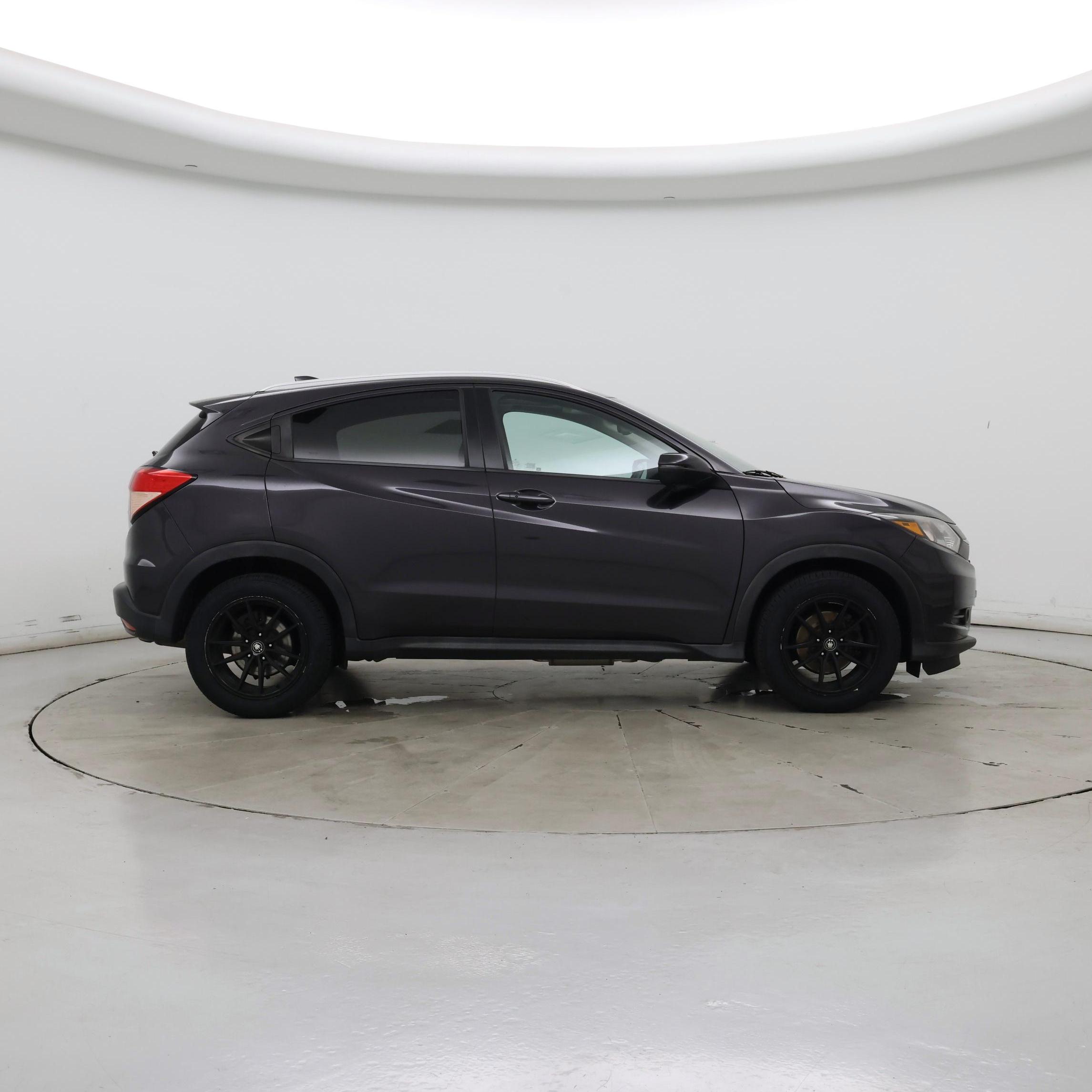 Thumbnail: 2017 Honda HR-V - 7
