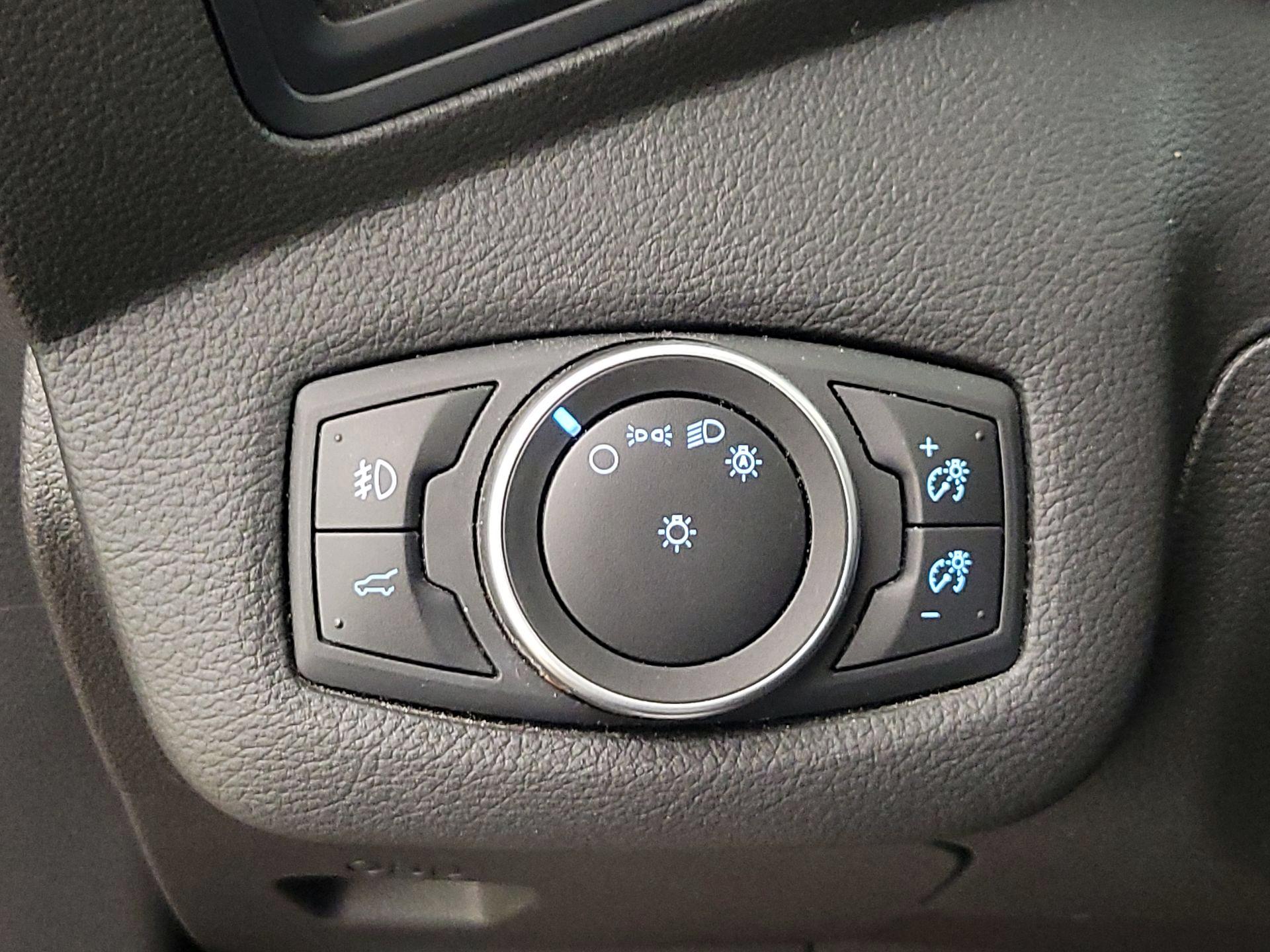Thumbnail: 2018 Ford Escape - 13