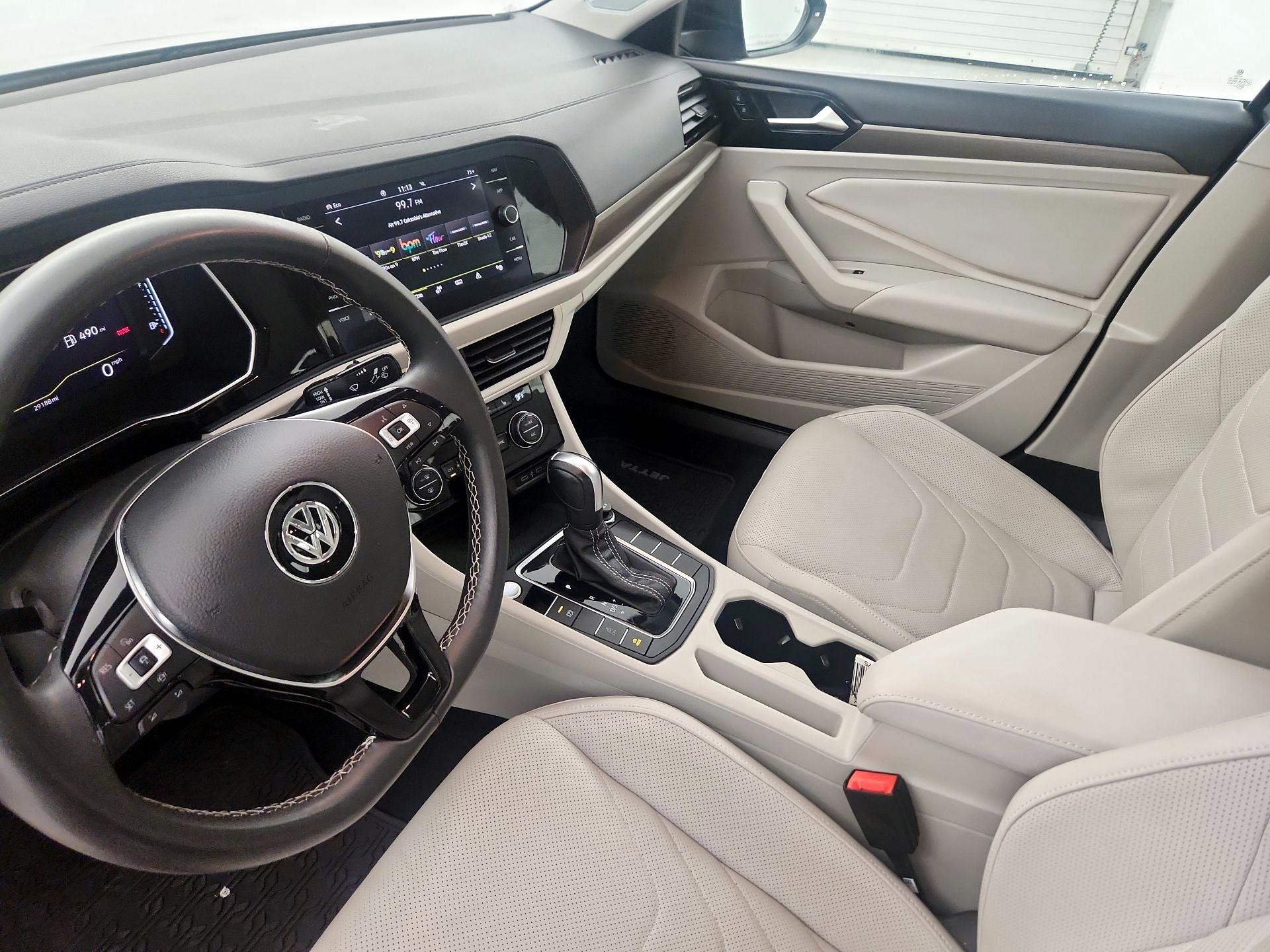 Thumbnail: 2021 Volkswagen Jetta - 9