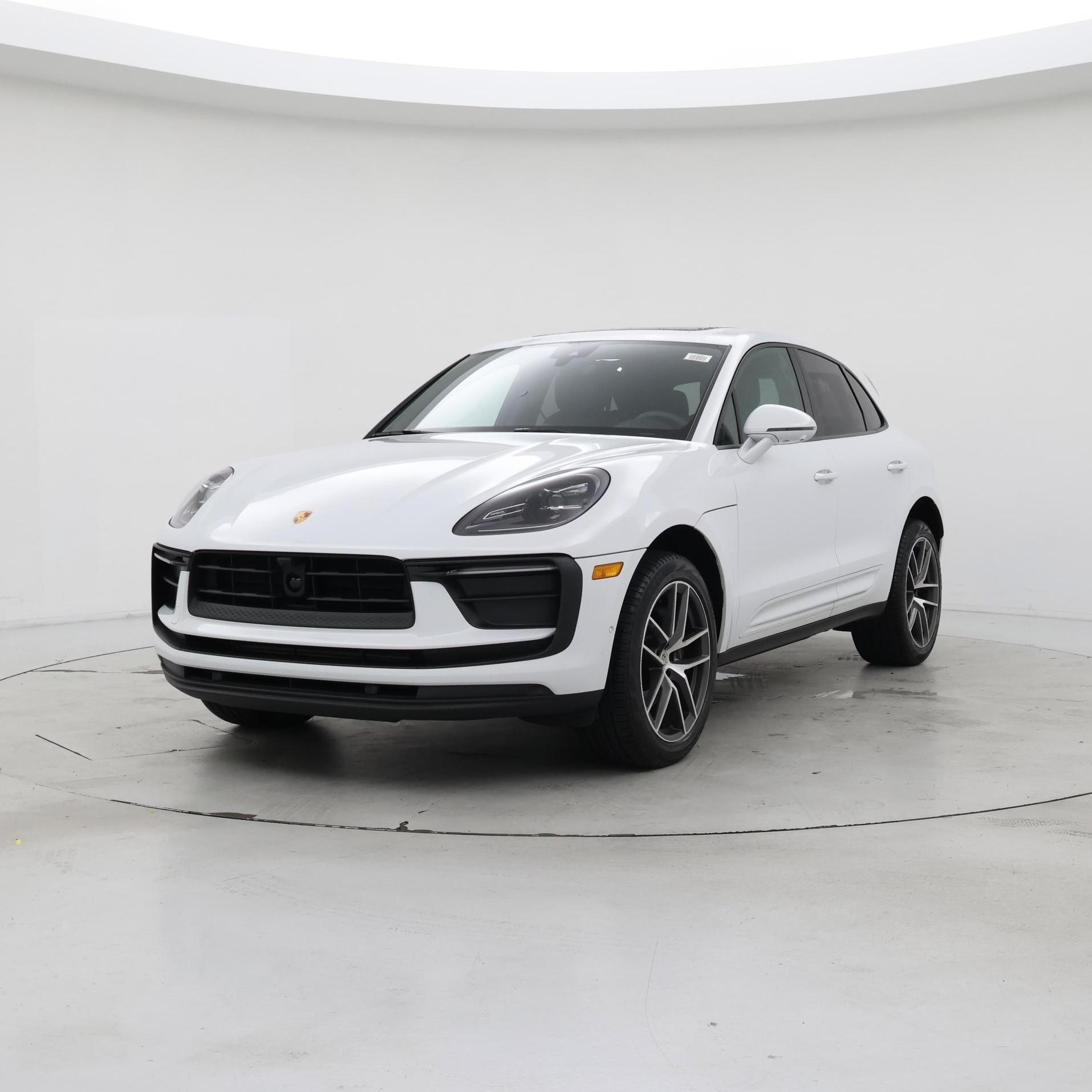 Thumbnail: 2022 Porsche Macan - 4