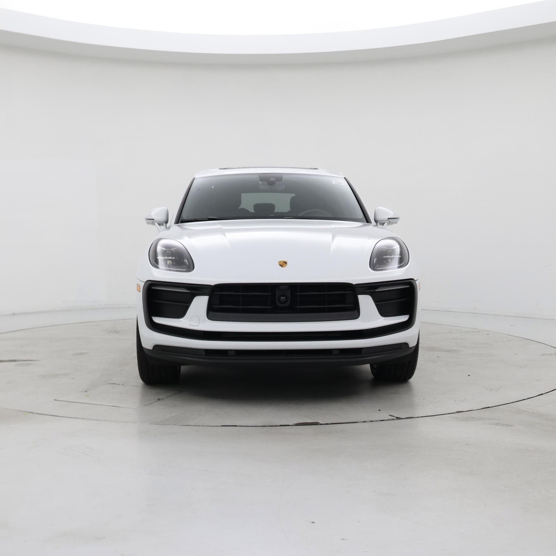 Thumbnail: 2022 Porsche Macan - 5