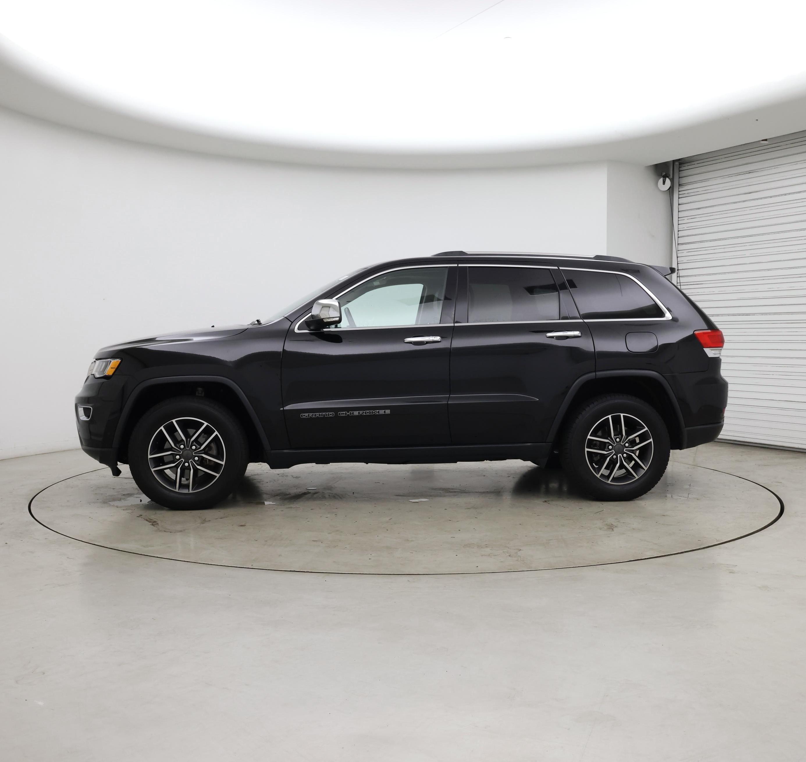 Thumbnail: 2019 Jeep Grand Cherokee - 3
