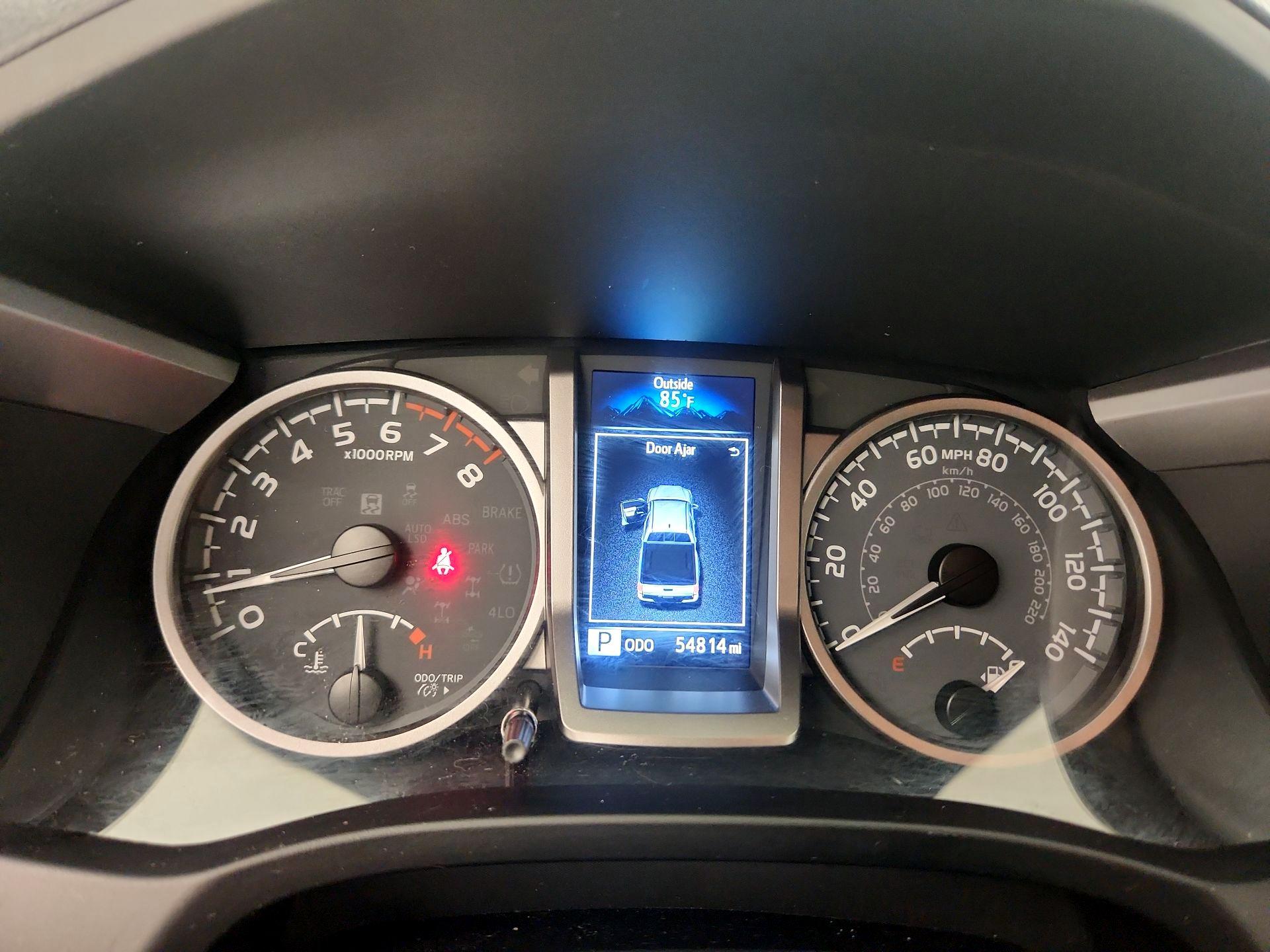 Thumbnail: 2021 Toyota Tacoma - 10