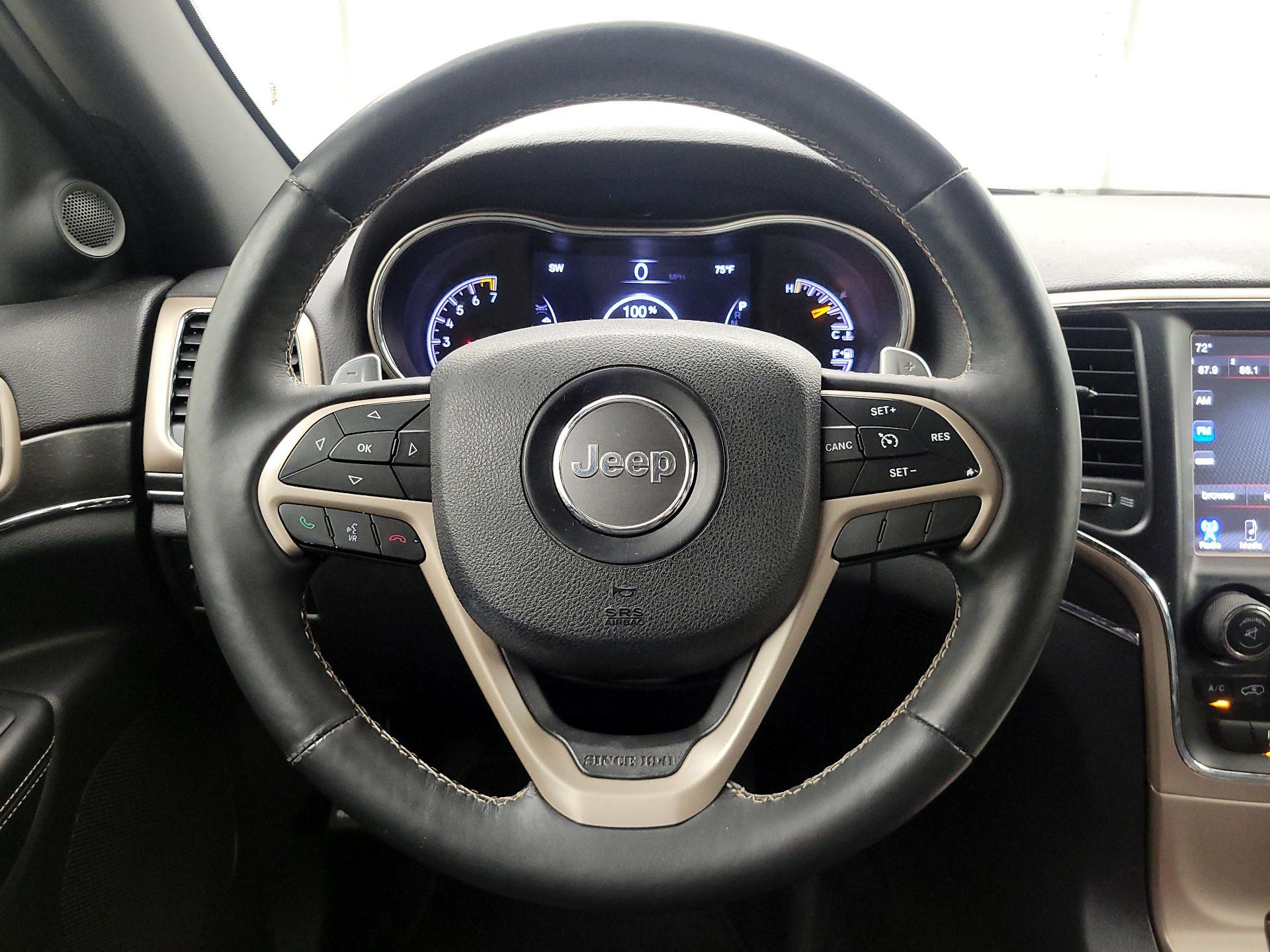 Thumbnail: 2017 Jeep Grand Cherokee - 10