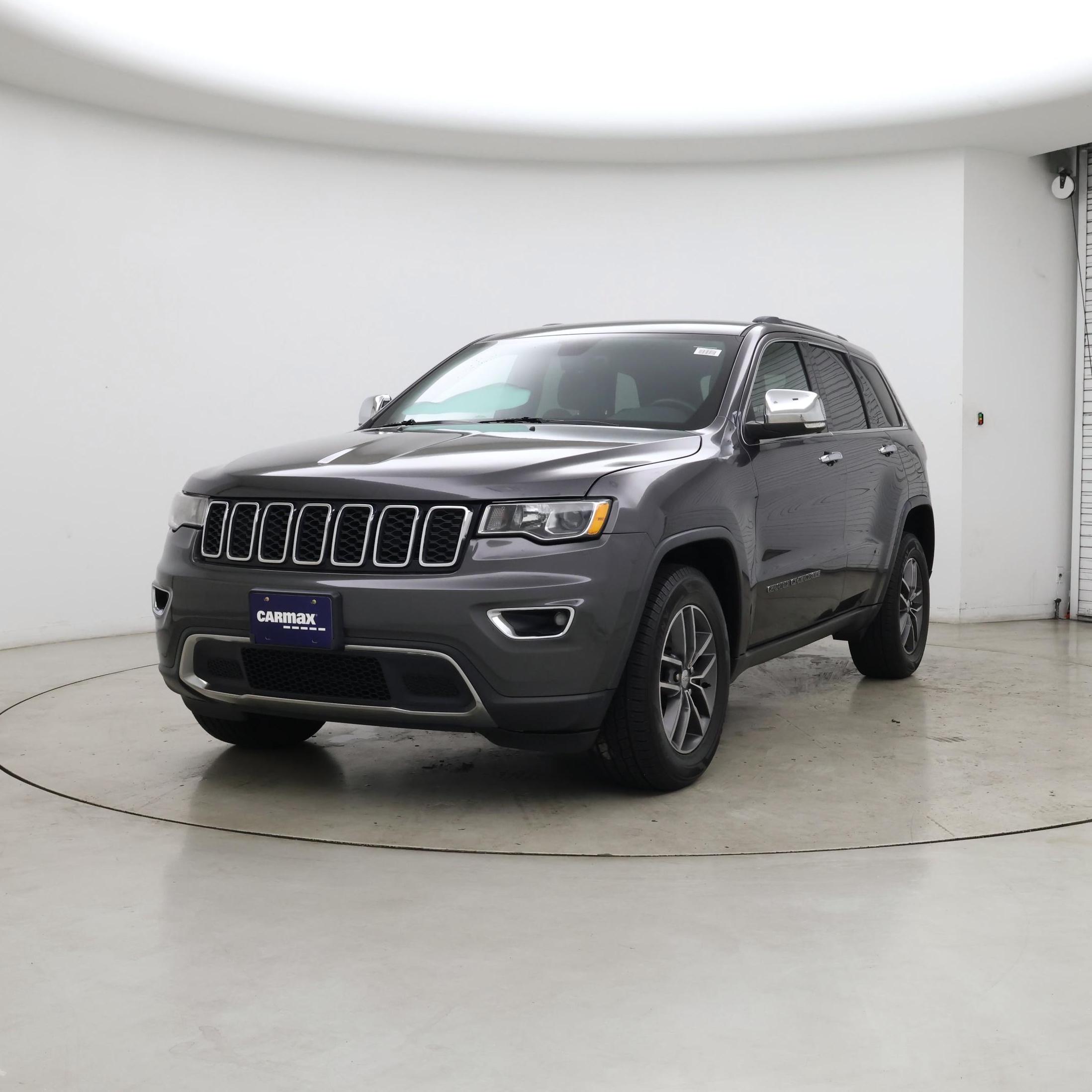 Thumbnail: 2017 Jeep Grand Cherokee - 4