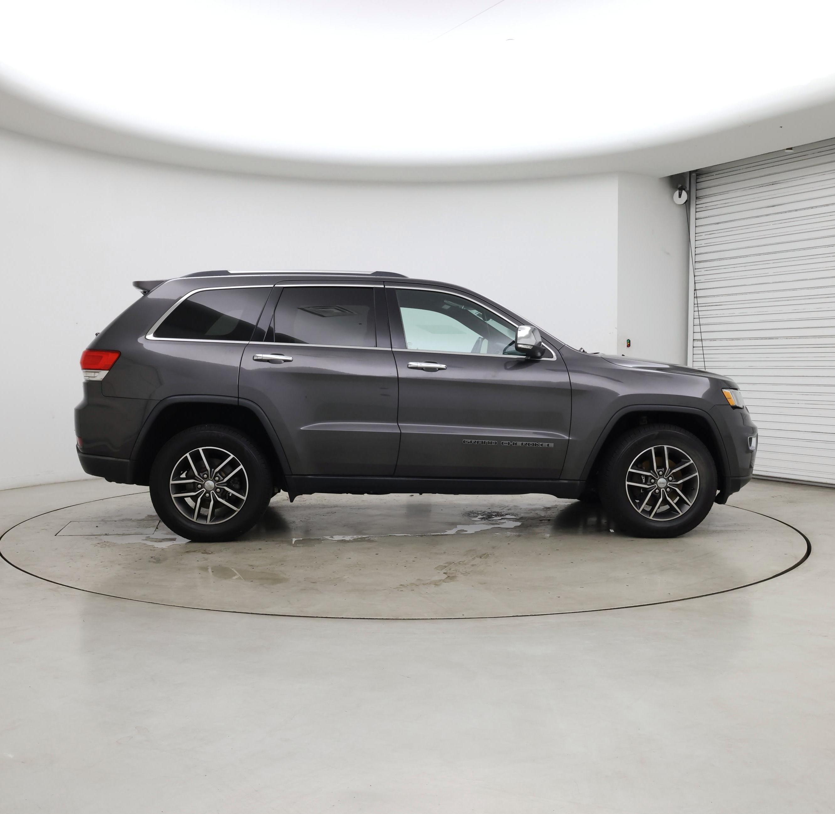 Thumbnail: 2017 Jeep Grand Cherokee - 7
