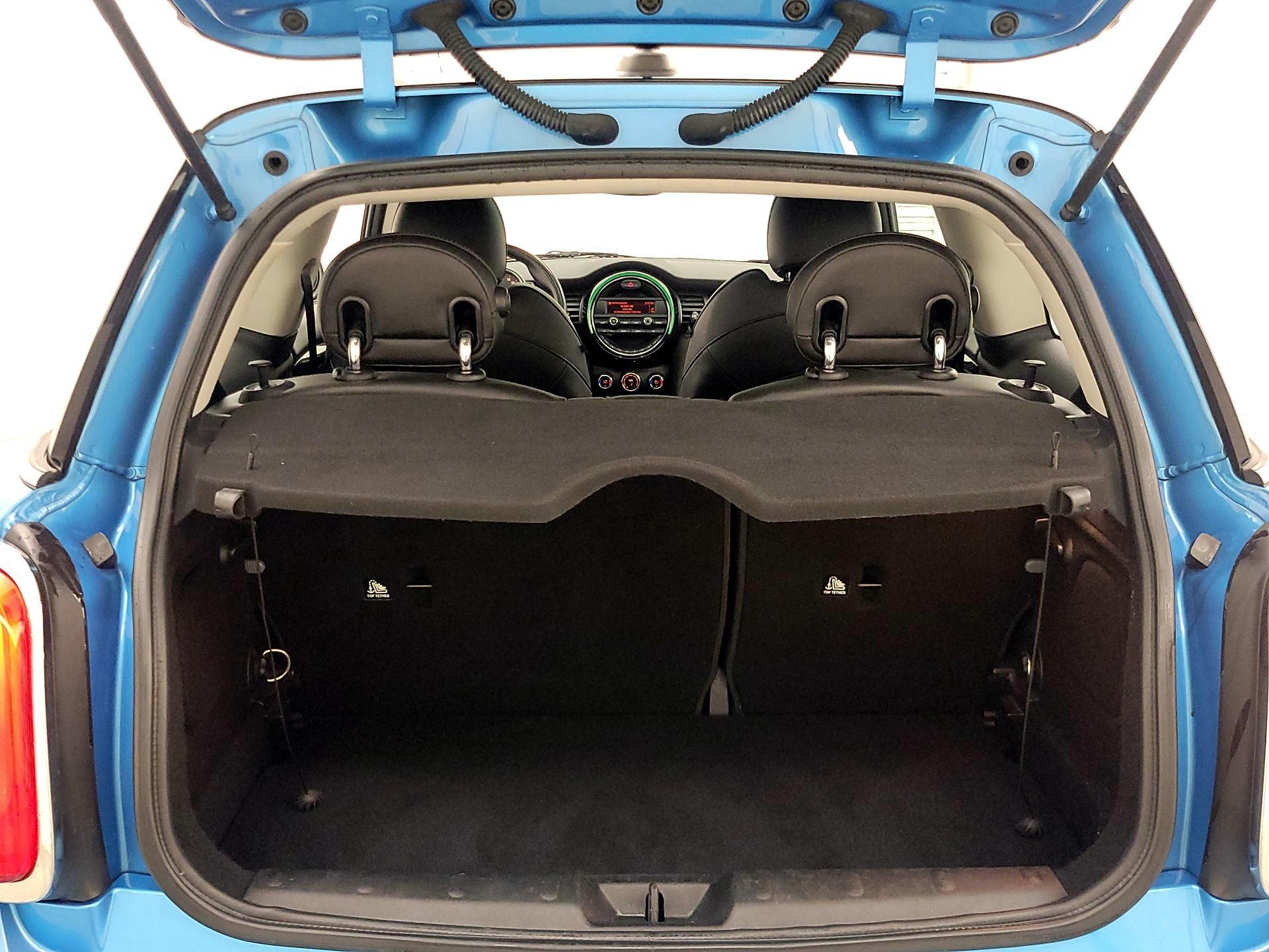 Thumbnail: 2015 MINI Cooper Hardtop - 20