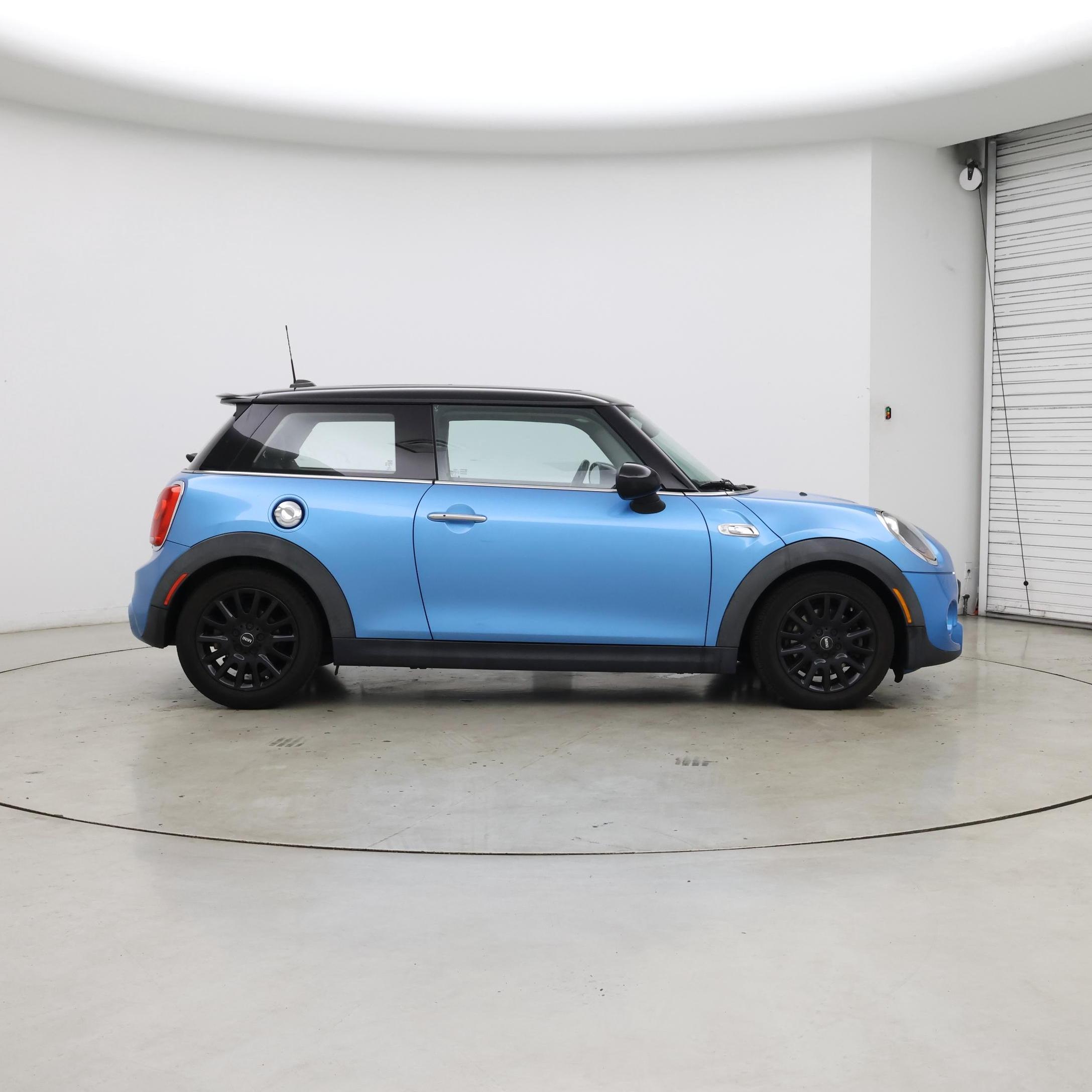 Thumbnail: 2015 MINI Cooper Hardtop - 7