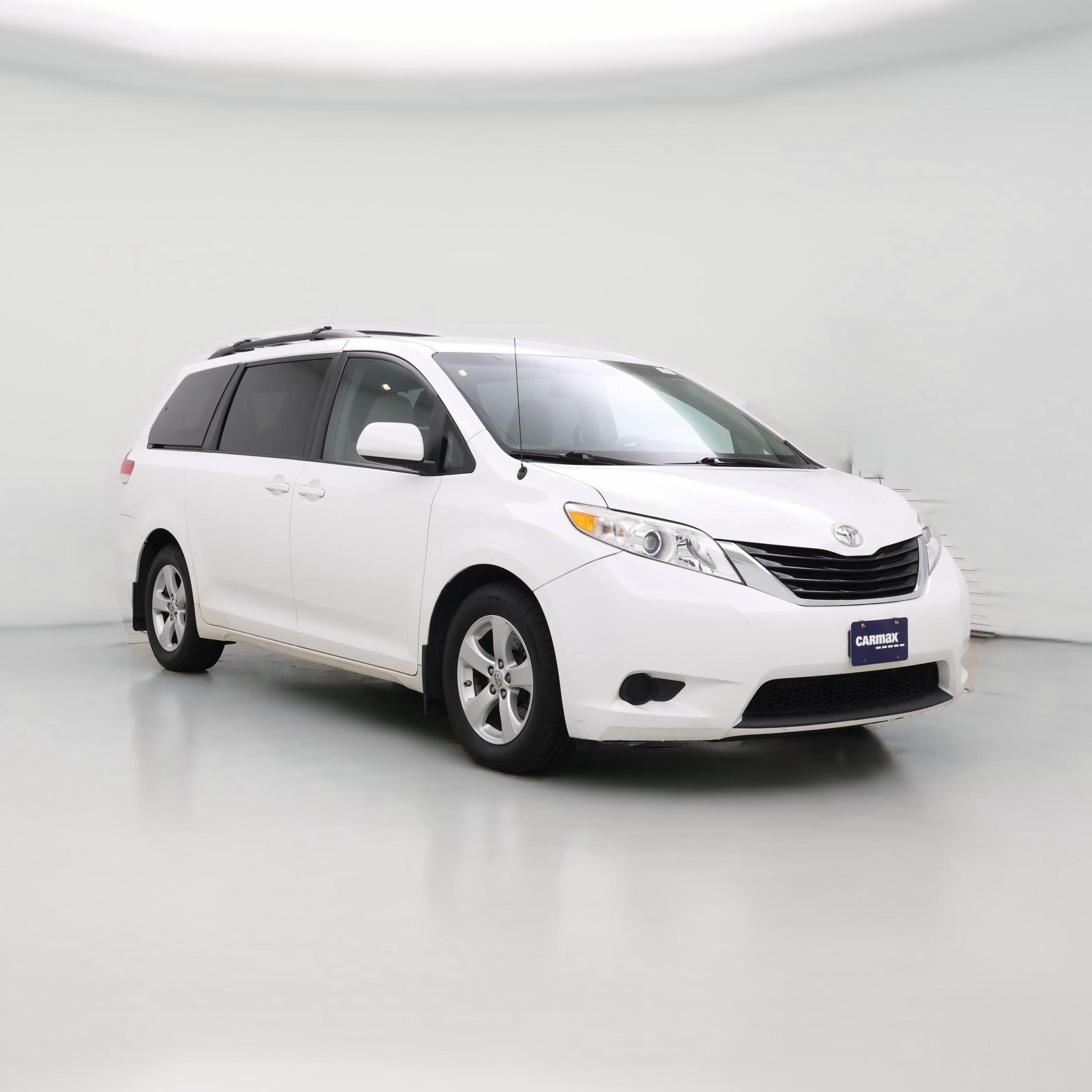 Thumbnail: 2014 Toyota Sienna - 1