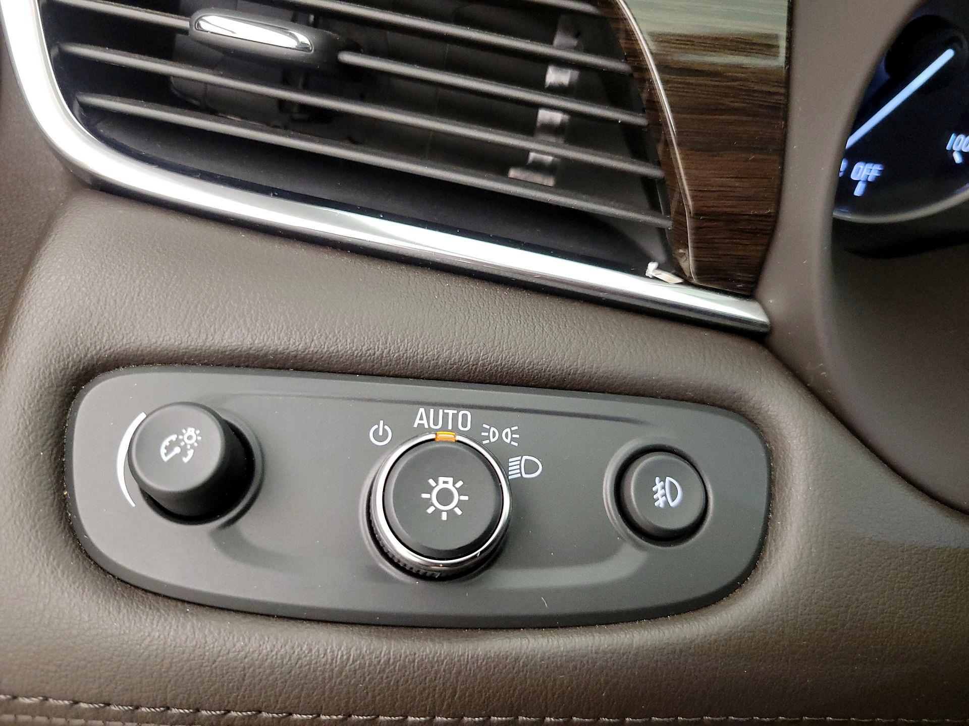 Thumbnail: 2017 Buick LaCrosse - 13