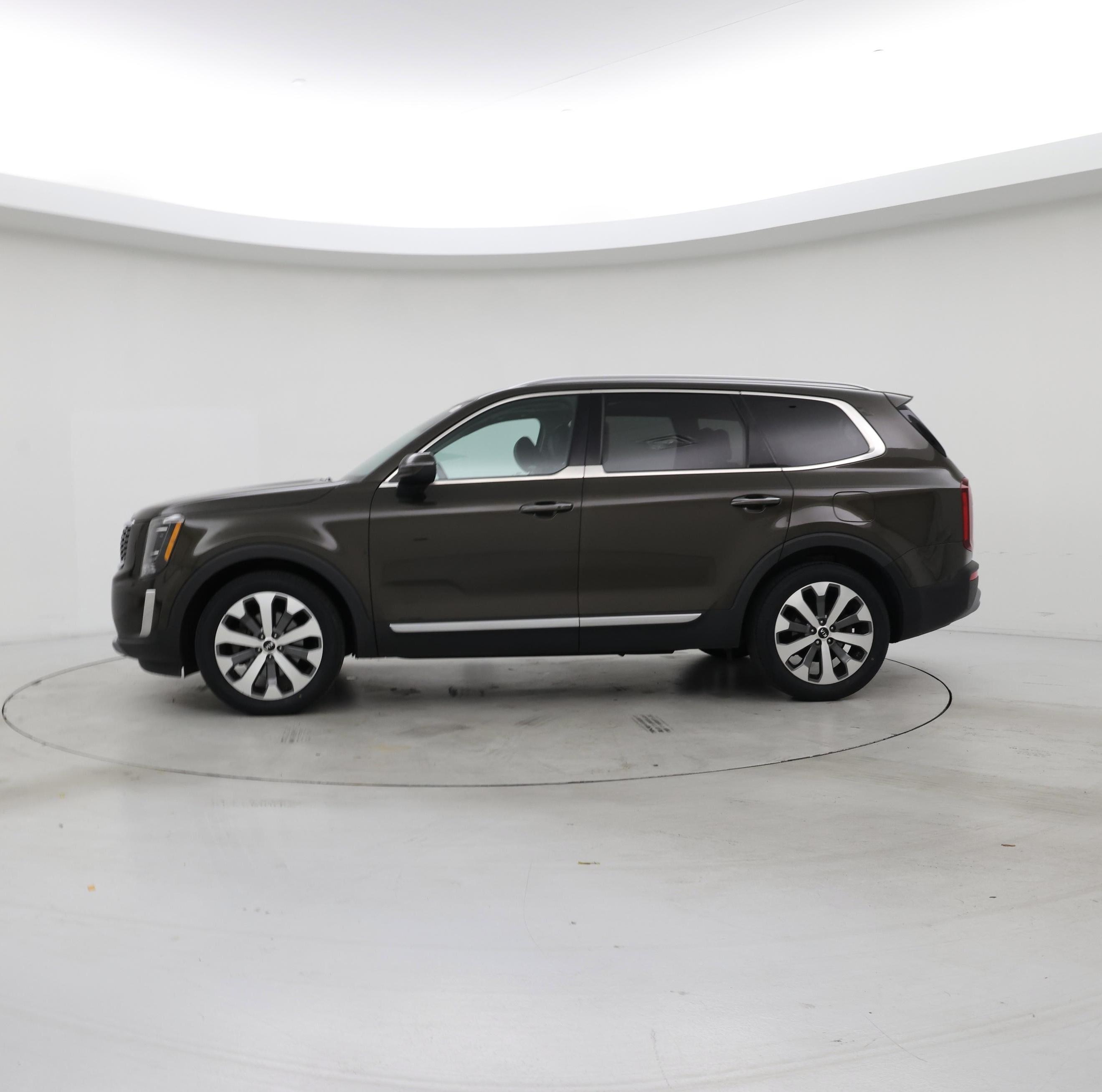 Thumbnail: 2021 Kia Telluride - 3
