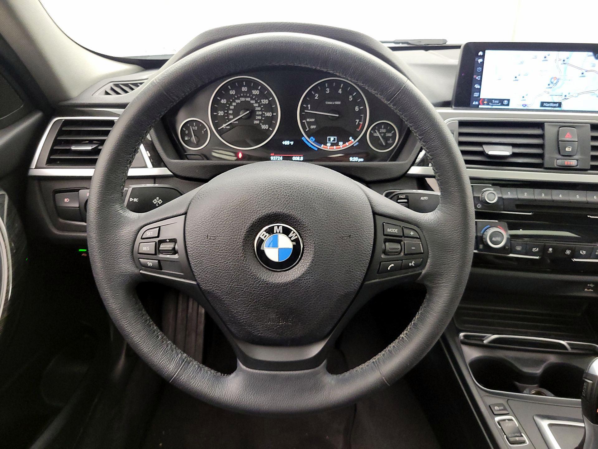 Thumbnail: 2018 BMW 3 Series - 10