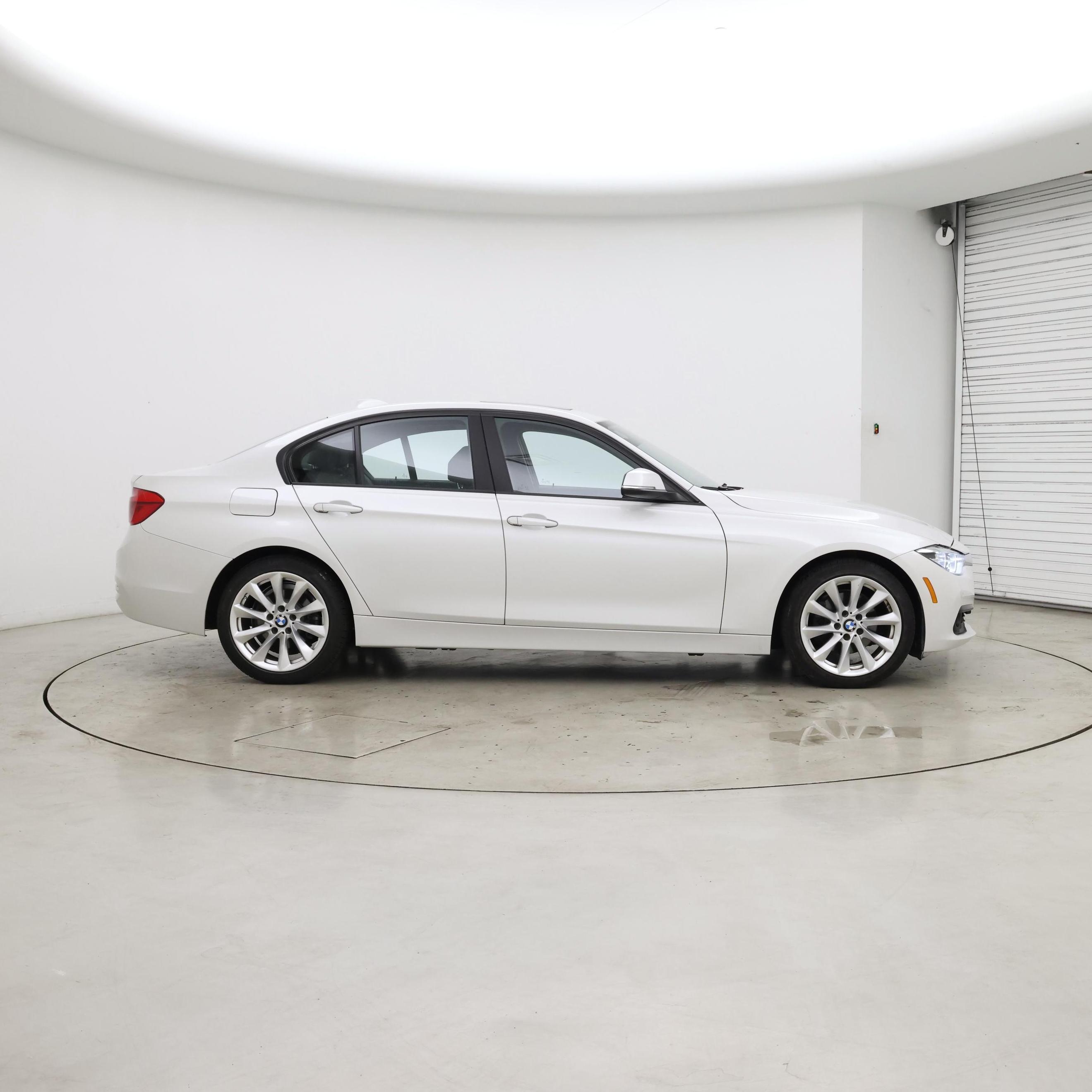 Thumbnail: 2018 BMW 3 Series - 7