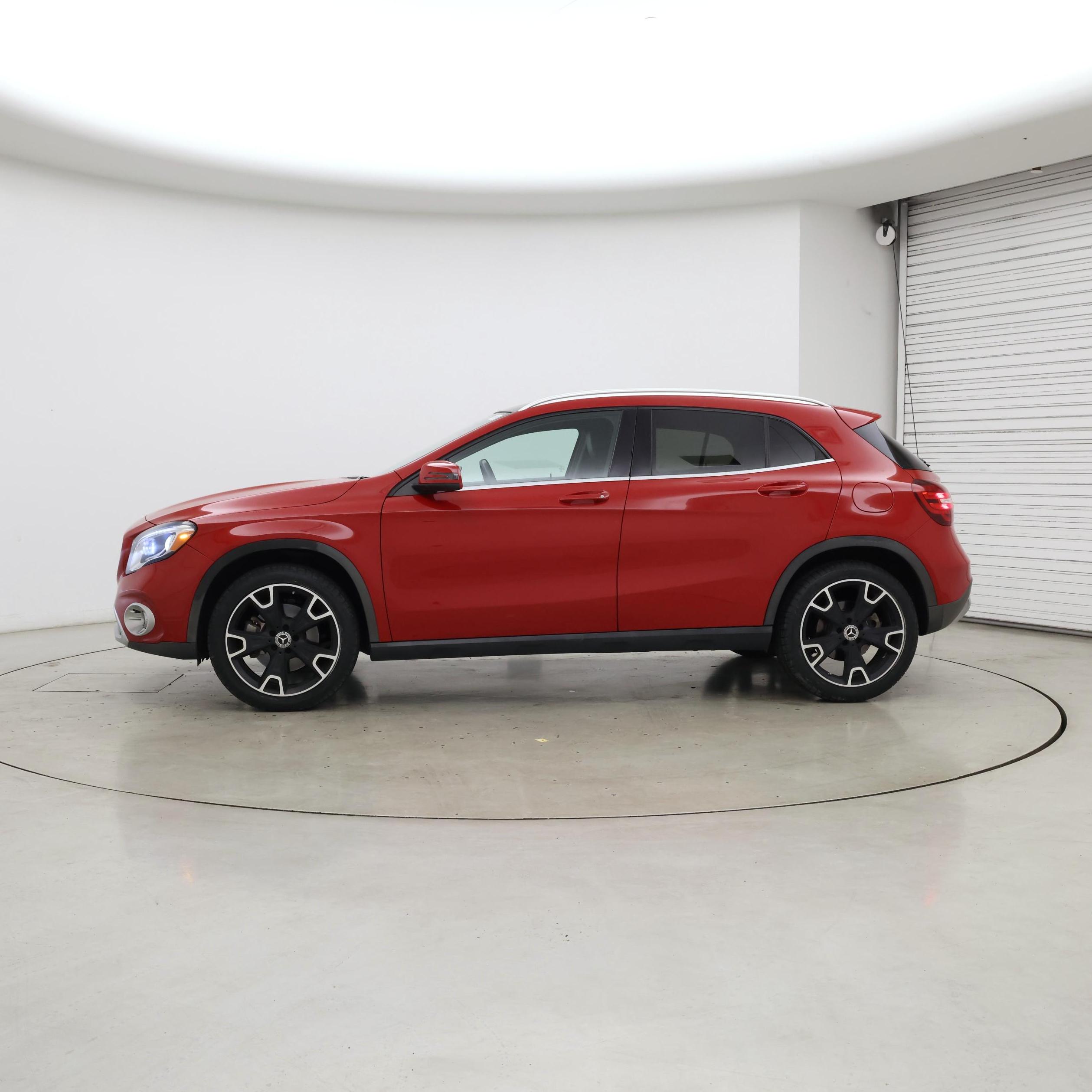Thumbnail: 2019 Mercedes-Benz GLA - 3