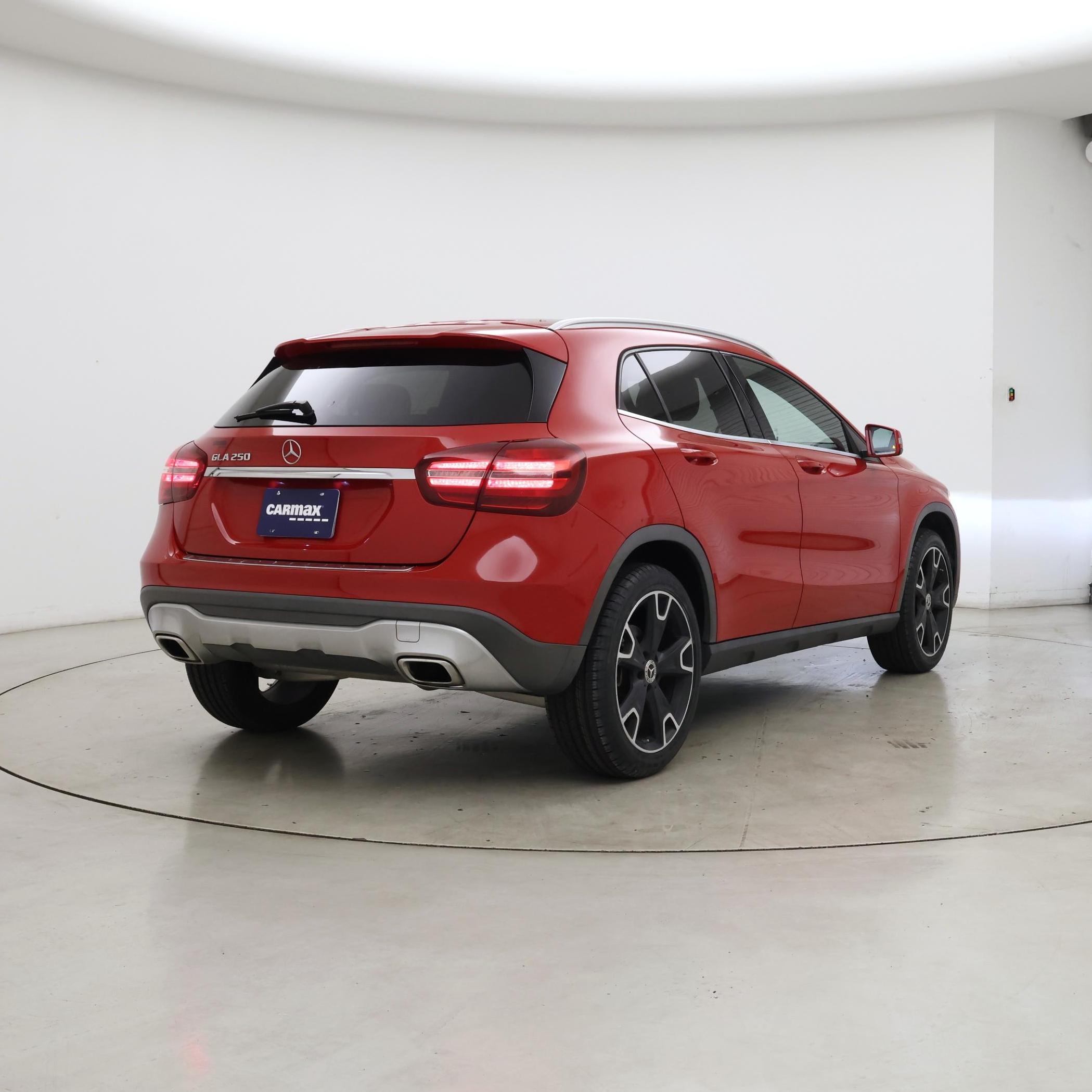 Thumbnail: 2019 Mercedes-Benz GLA - 8