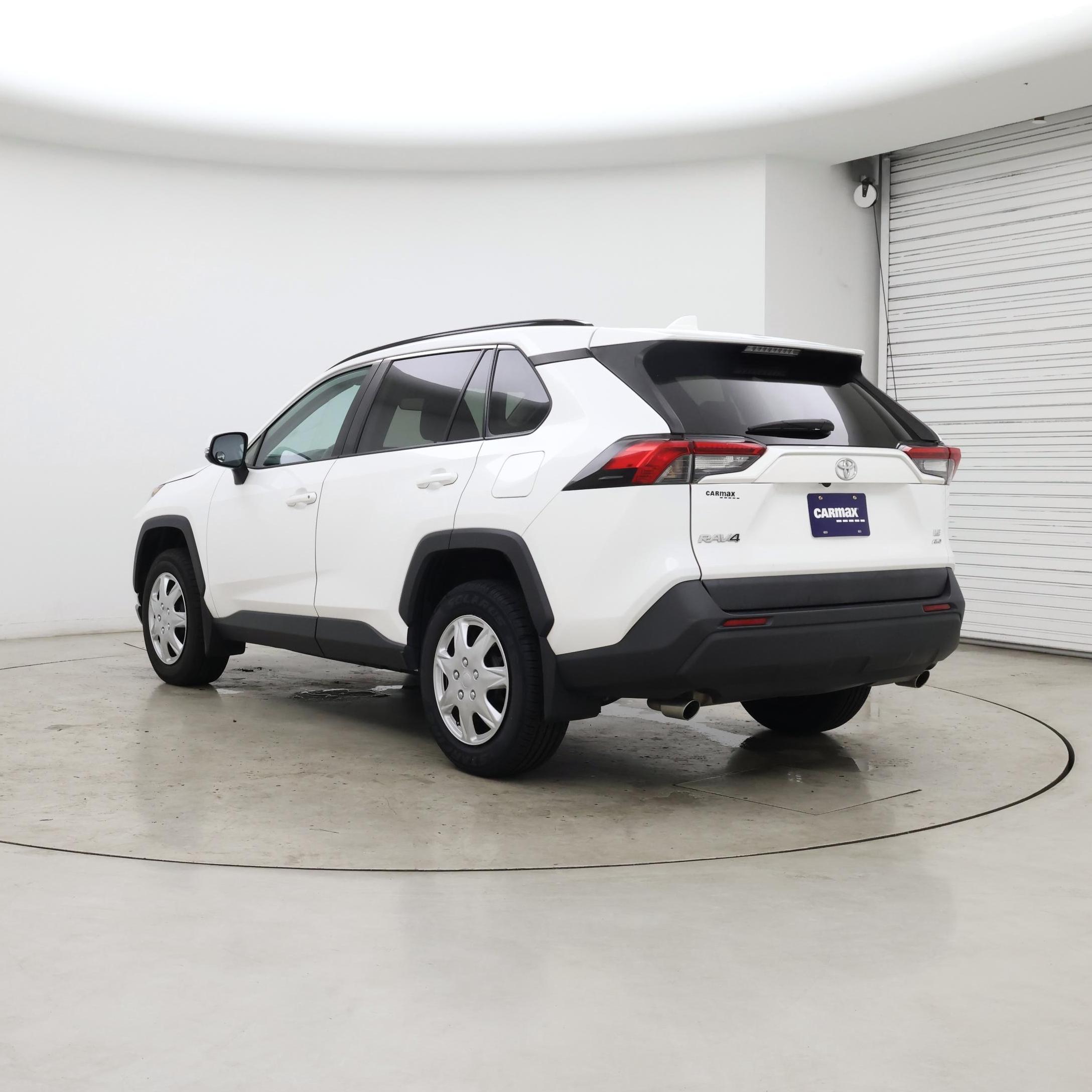 Thumbnail: 2019 Toyota RAV4 - 2