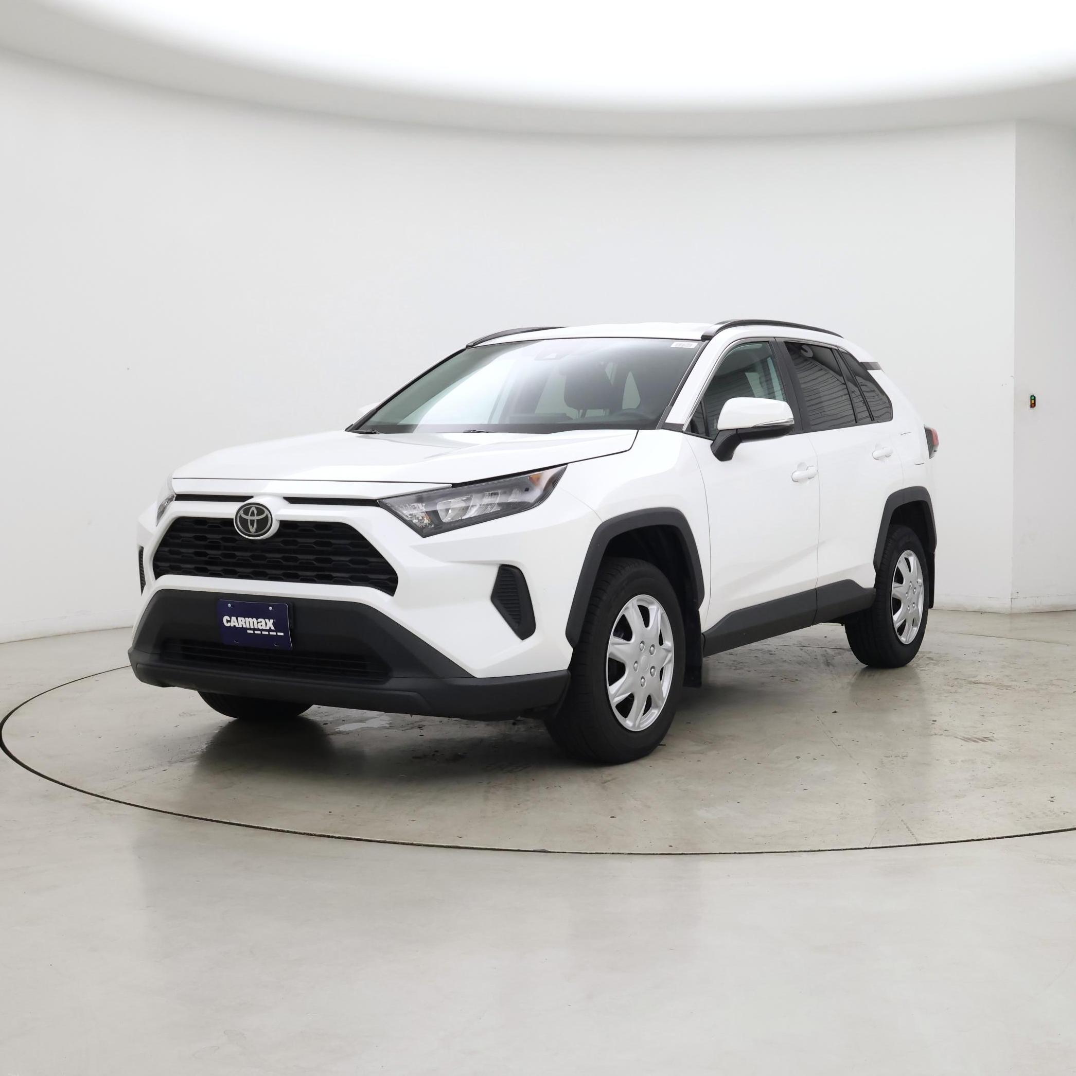 Thumbnail: 2019 Toyota RAV4 - 4