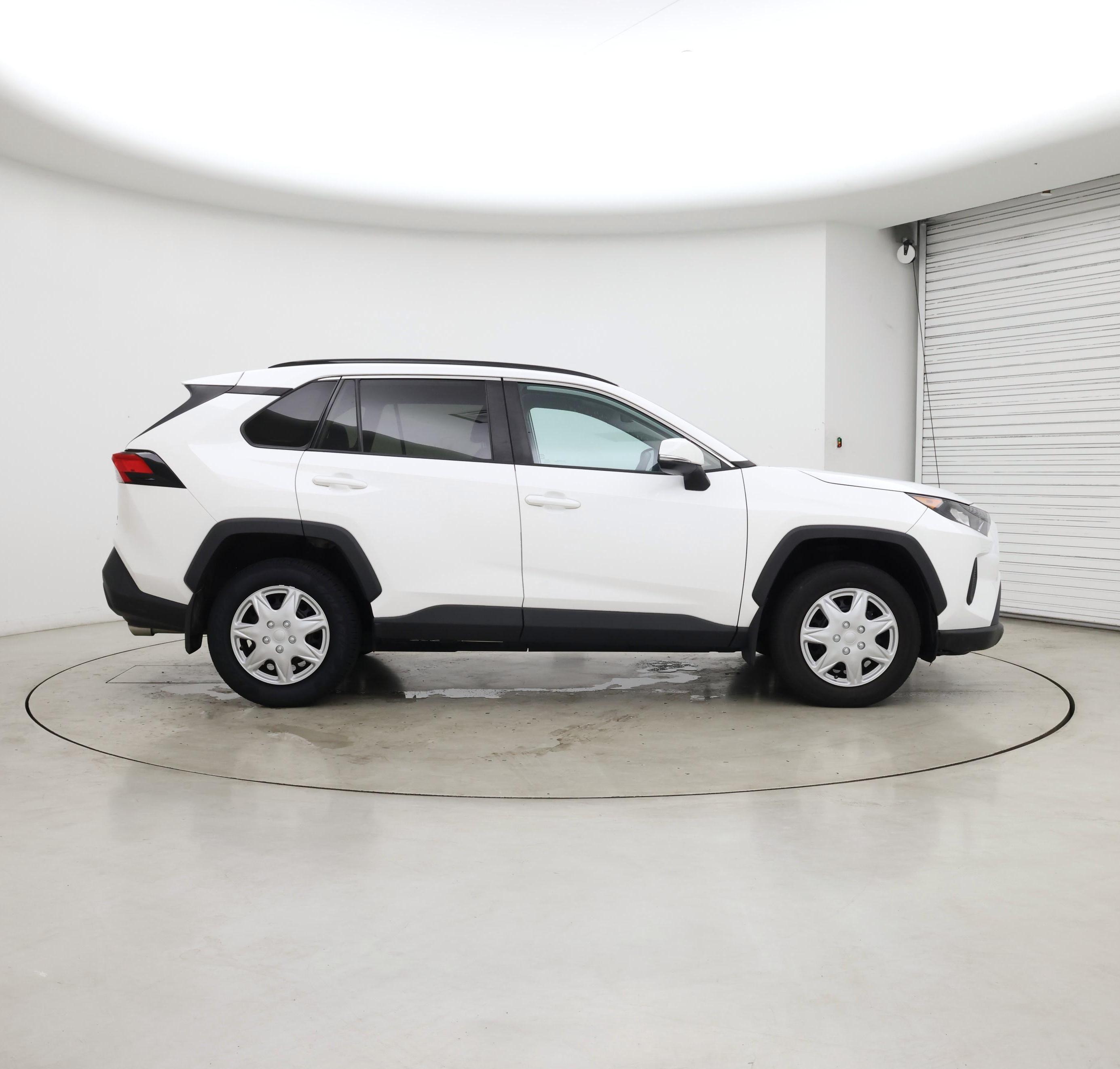 Thumbnail: 2019 Toyota RAV4 - 7