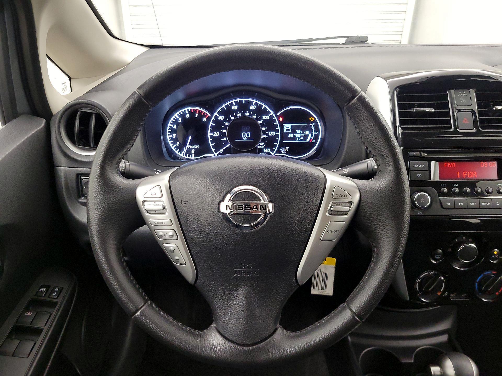 Thumbnail: 2015 Nissan Versa Note - 10