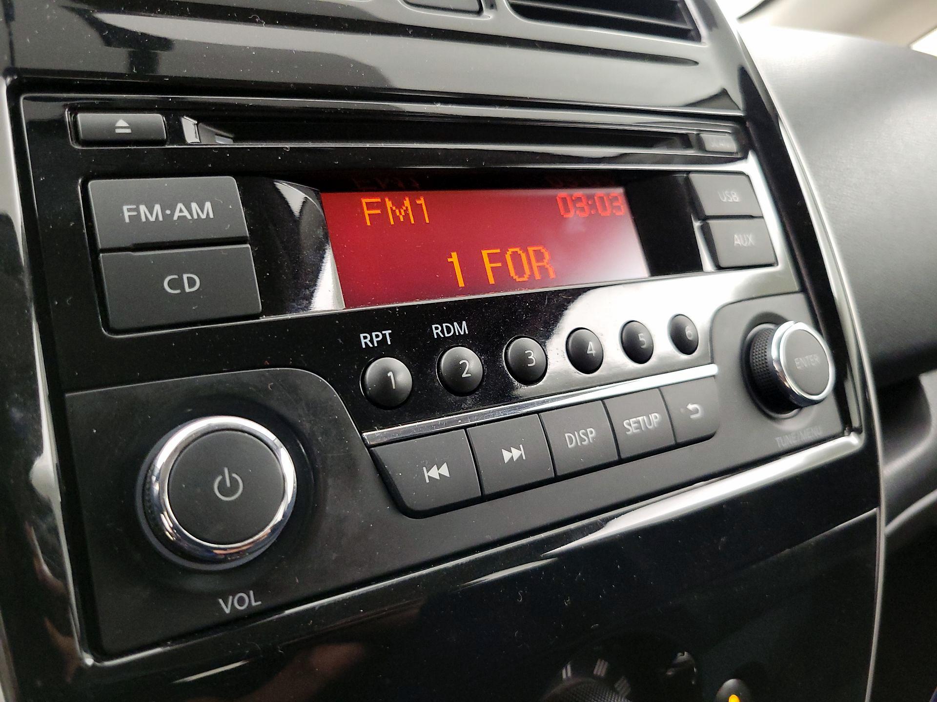 Thumbnail: 2015 Nissan Versa Note - 14