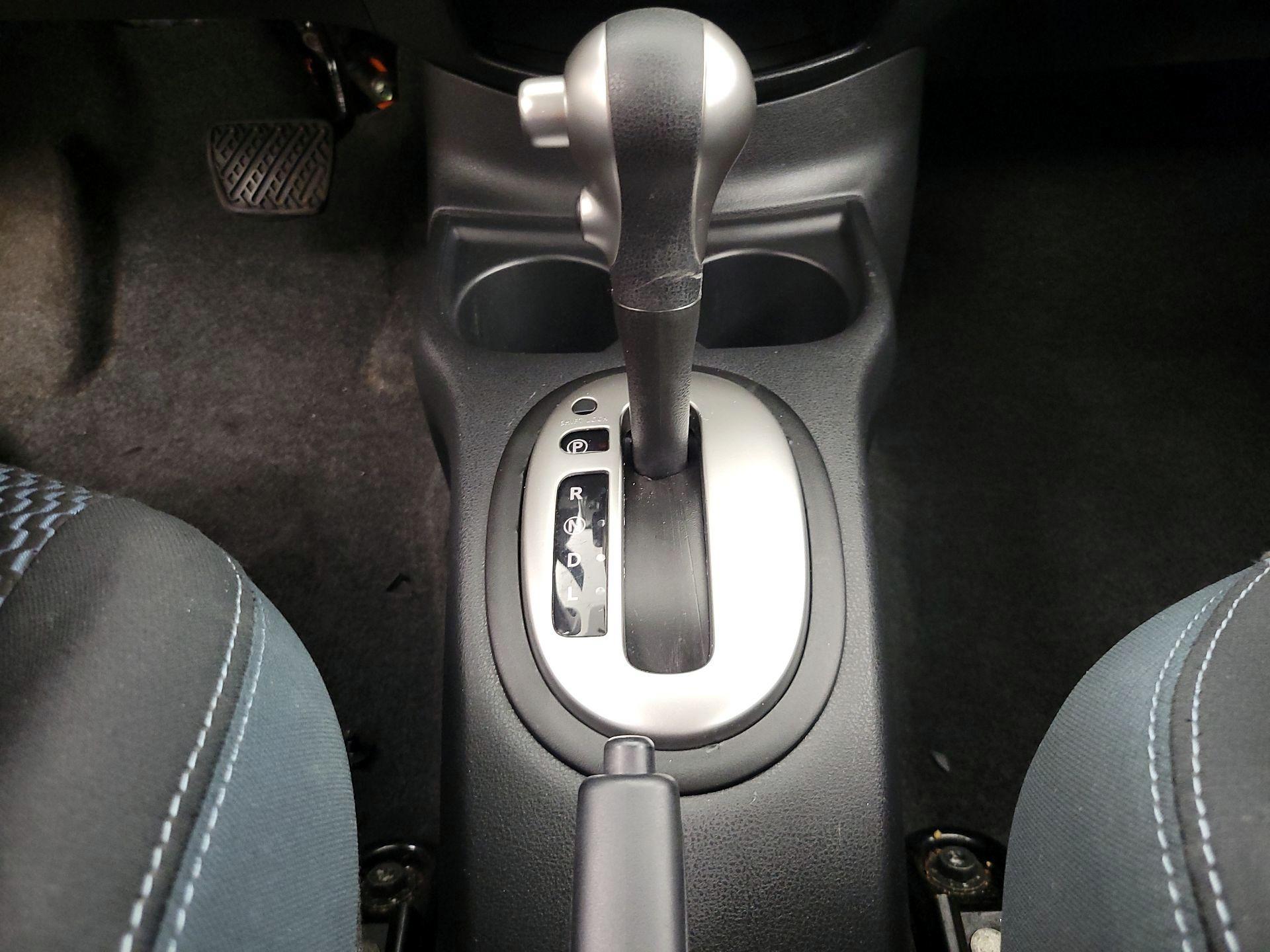 Thumbnail: 2015 Nissan Versa Note - 16