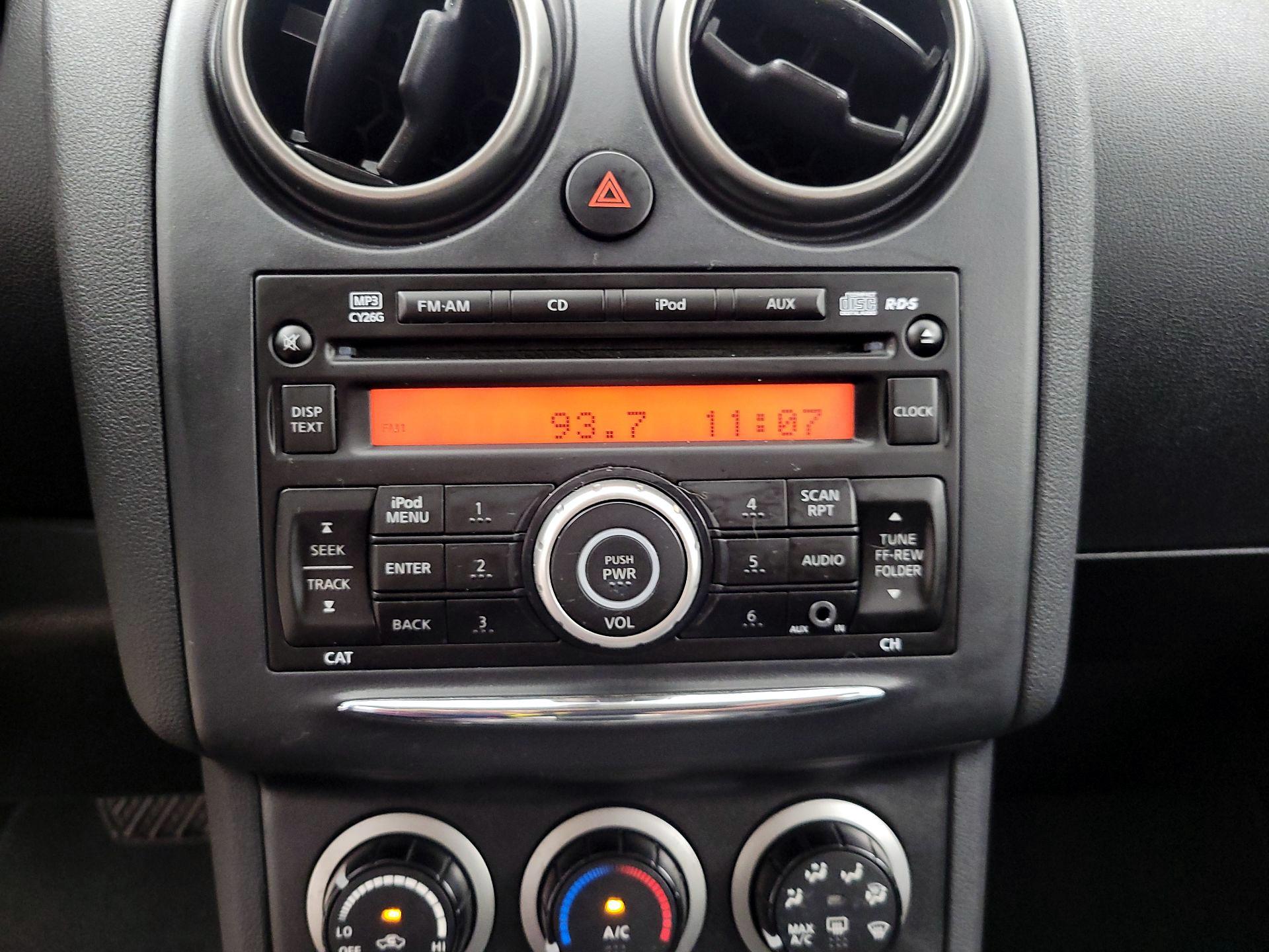 Thumbnail: 2014 Nissan Rogue - 14