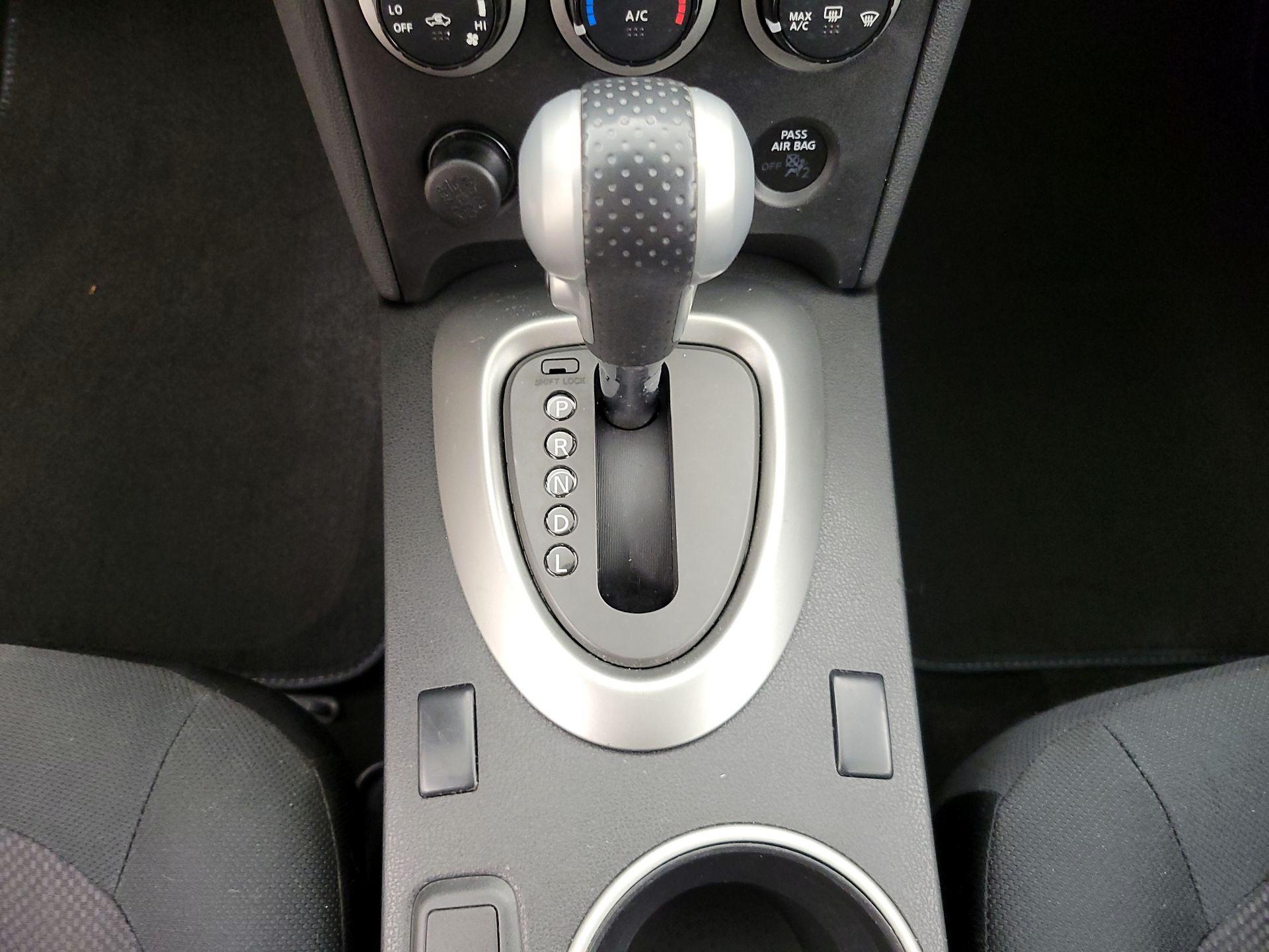 Thumbnail: 2014 Nissan Rogue - 16