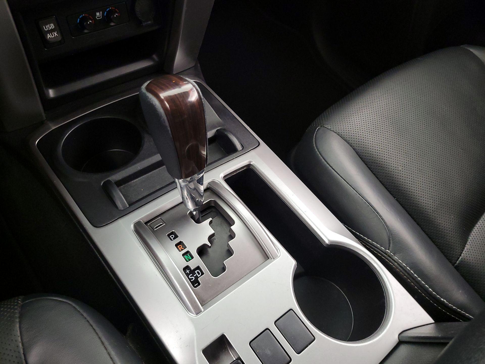 Thumbnail: 2016 Toyota 4Runner - 18