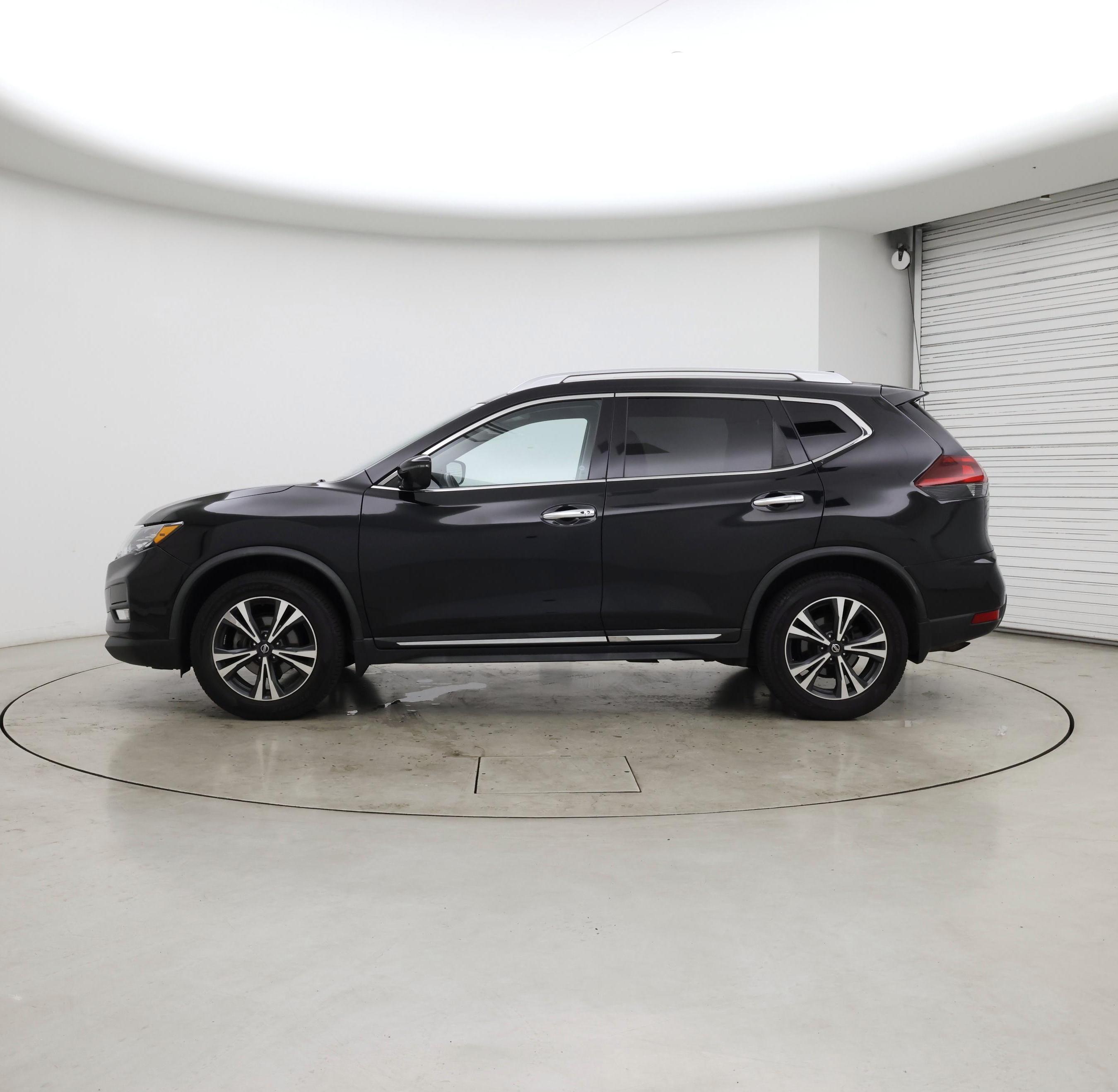 Thumbnail: 2018 Nissan Rogue - 3