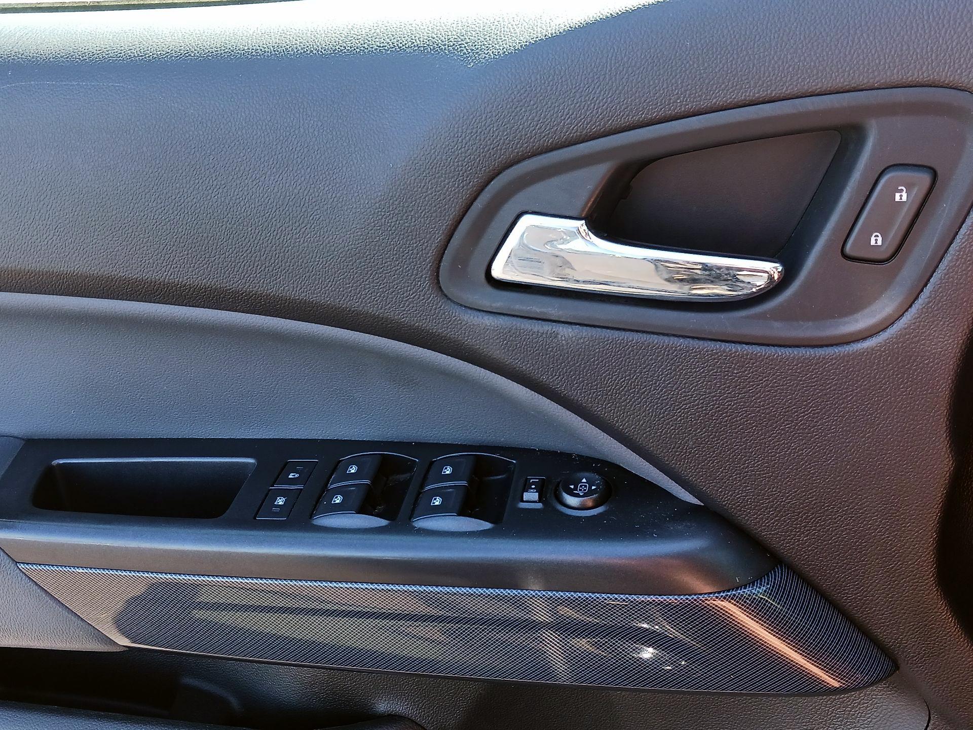 Thumbnail: 2017 Chevrolet Colorado - 10
